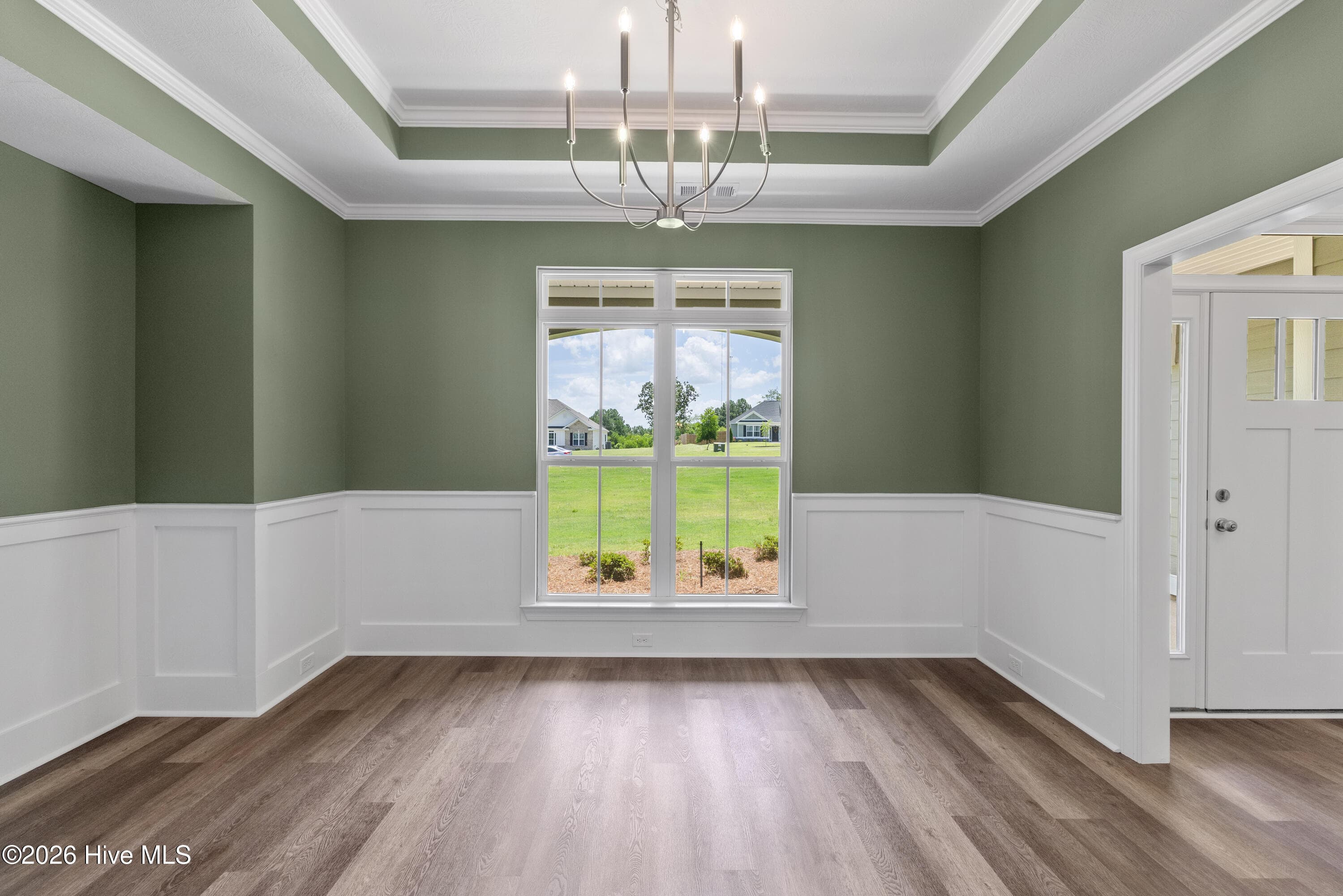 Dynamic wall color in the dining room - 1340 Bellingham Drive, Beech Island, SC 29842
