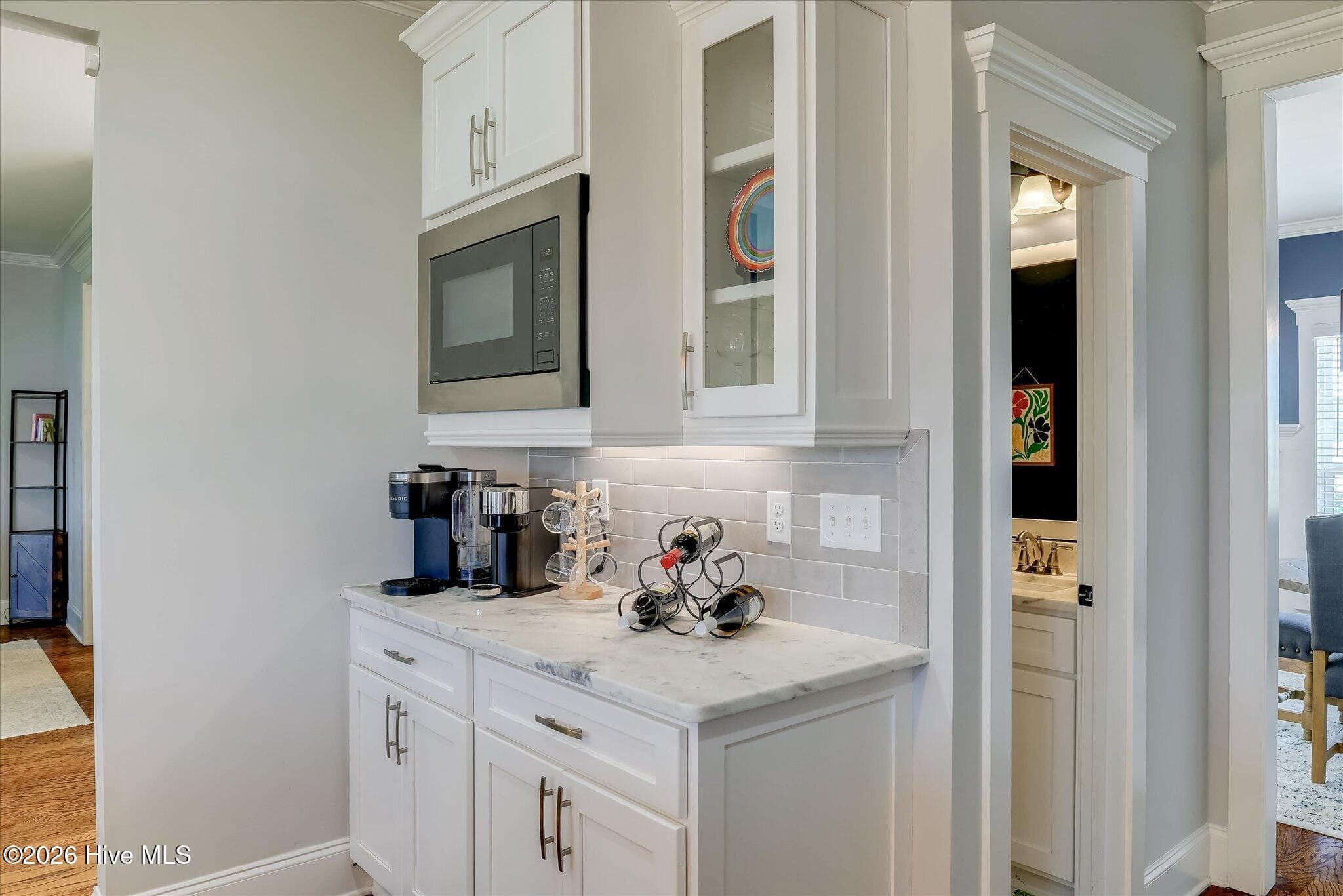 Built-in microwave and coffee bar area - 4014 Highfield Drive, Grovetown, GA 30813