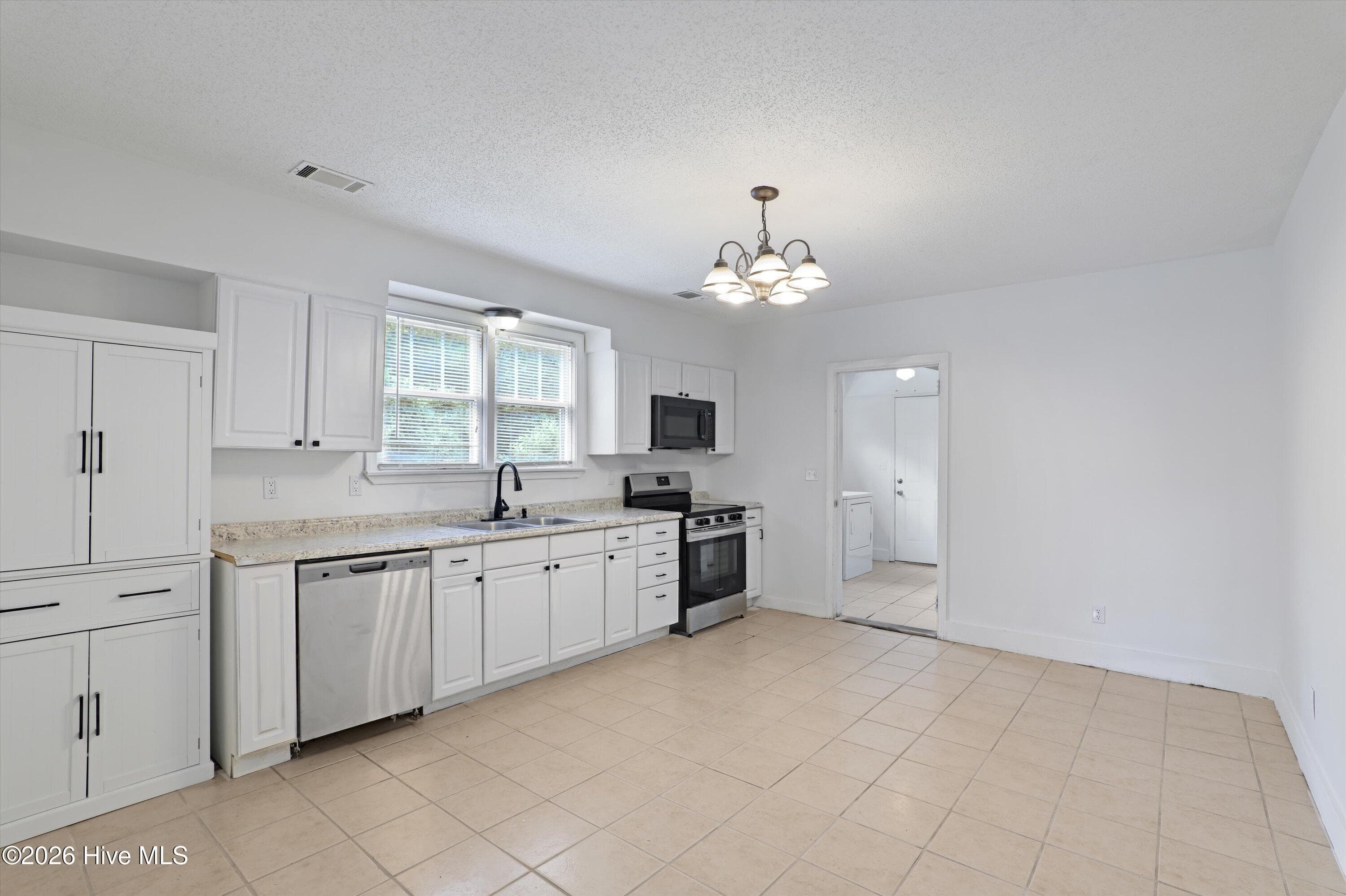 Single Family Residence at 2329 Wheeless Road, Augusta, GA 30906, photo 3 of 5
