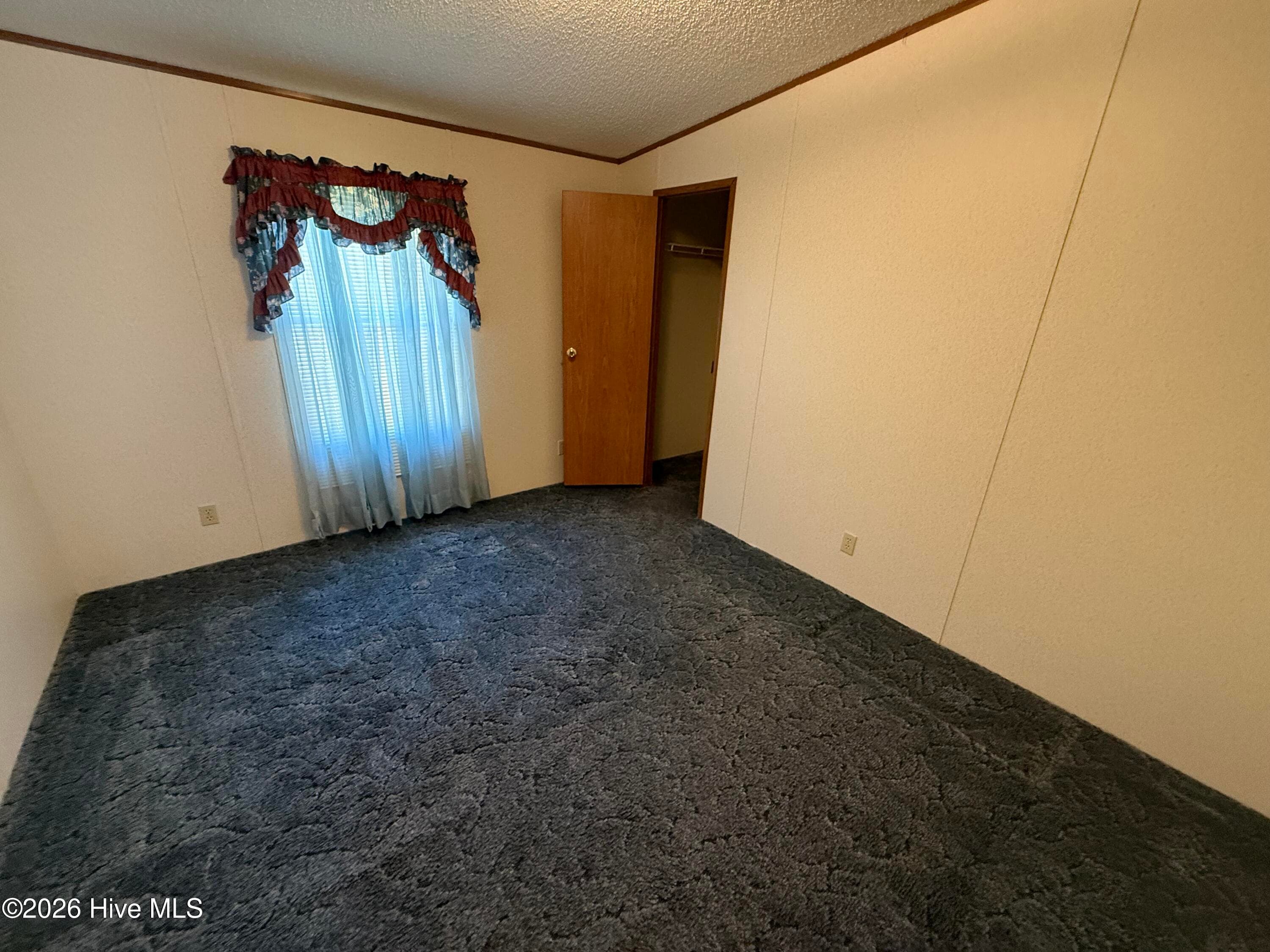 Manufactured Home at 9534 Us Highway 701 Highway, Elizabethtown, NC 28337, photo 14 of 19