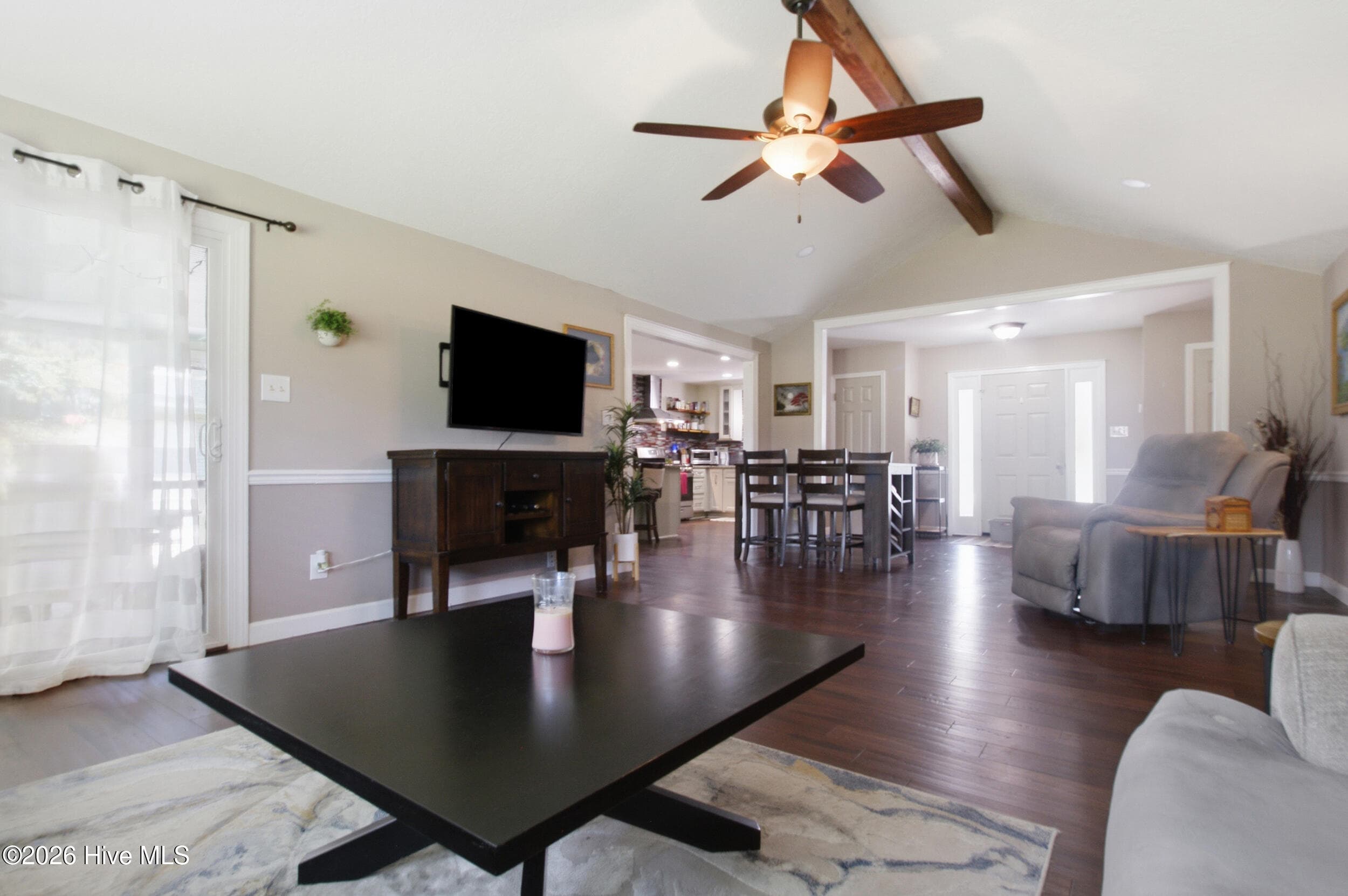 Living Room - 701 Plantation Drive, New Bern, NC 28562