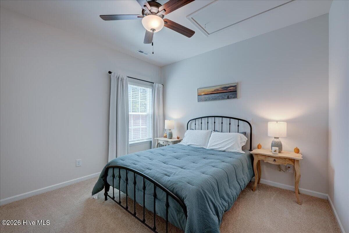 Single Family Residence at 2010 Montford Drive, New Bern, NC 28562, photo 17 of 53