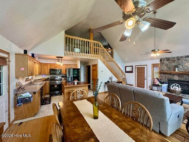 Single Family Residence at 36 Dwaynes Trail, Murphy, NC 28906, photo 9 of 69