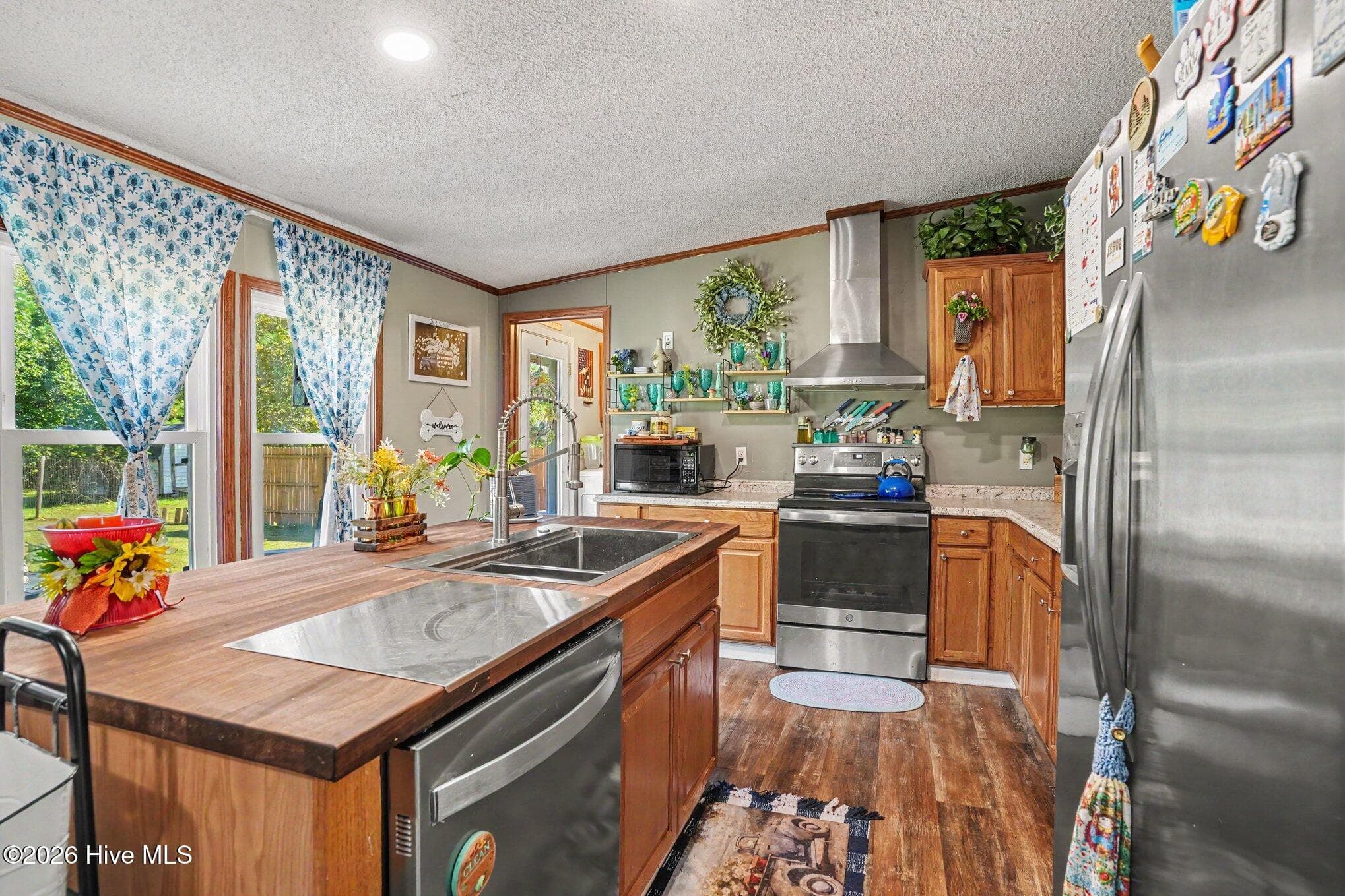 Manufactured Home at 1772 Highway 57 N, Little River, SC 29566, photo 12 of 33