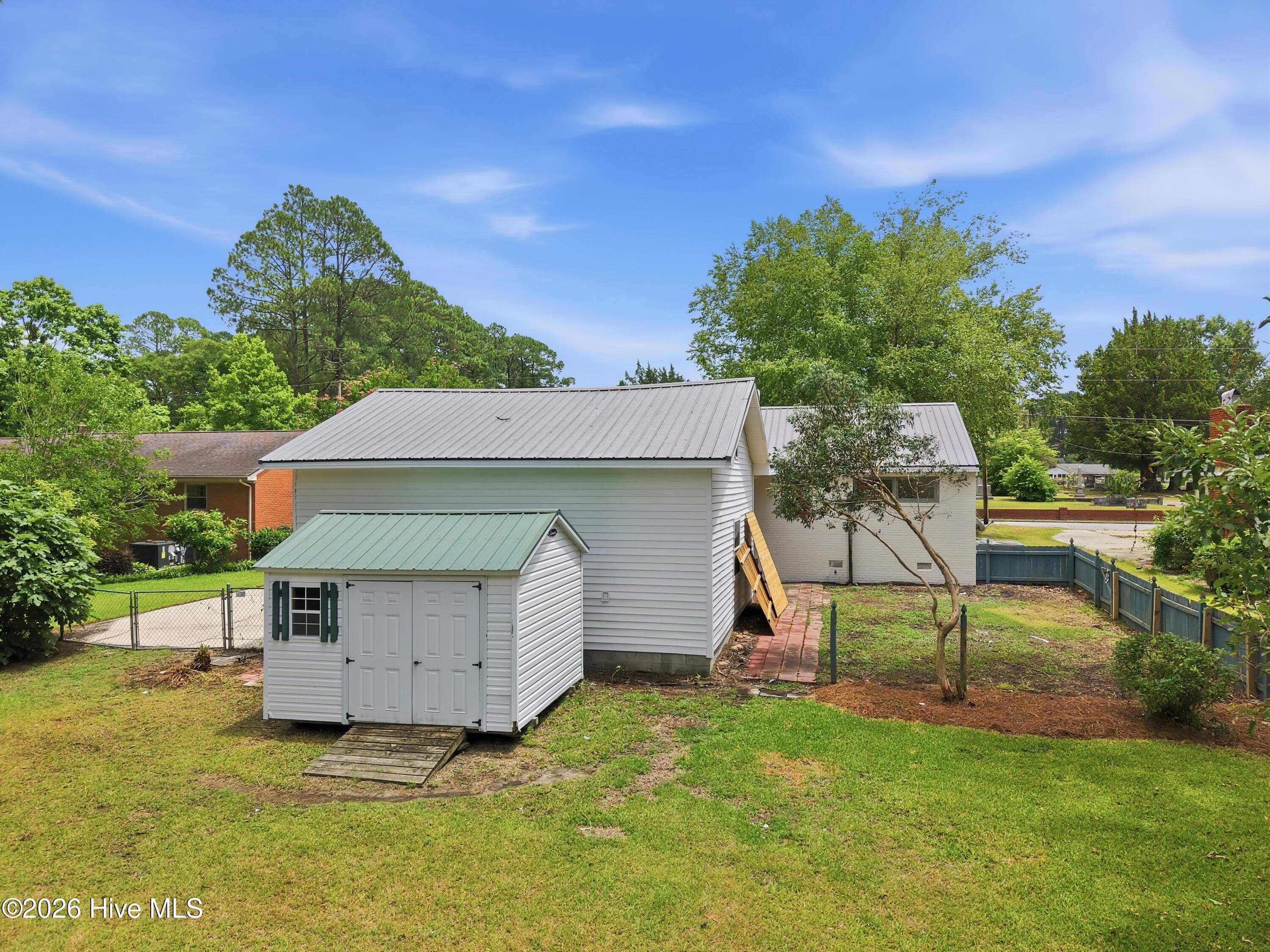 Single Family Residence at 3222 North Contentnea Street, Farmville, NC 27828, photo 5 of 6