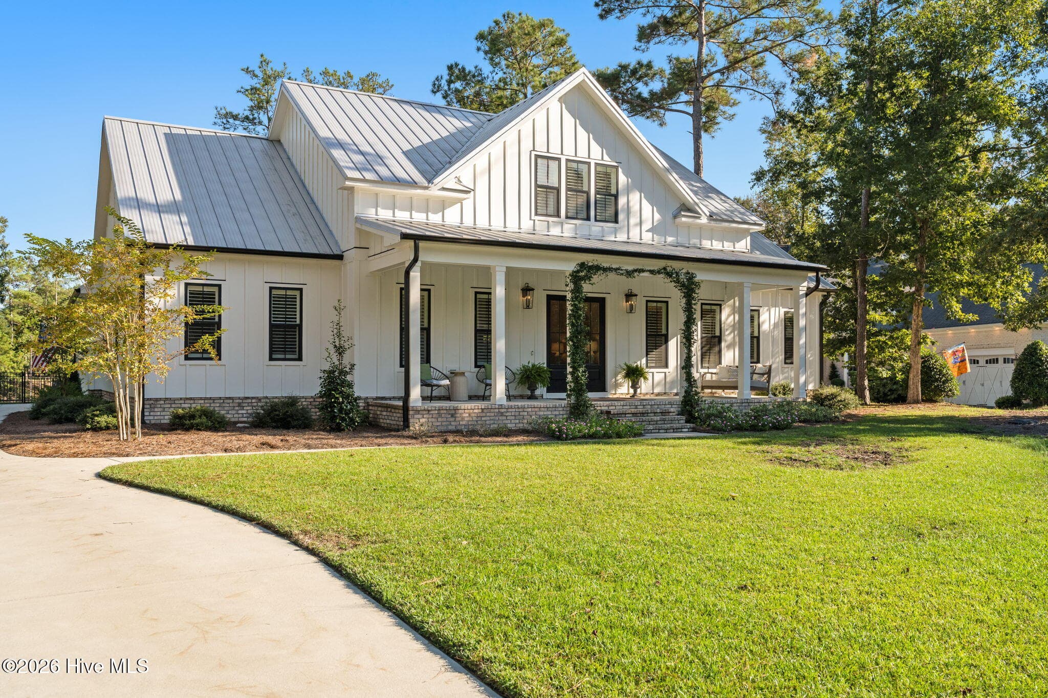 Single Family Residence at 190 Englewood Court SE, Bolivia, NC 28422, photo 2 of 100