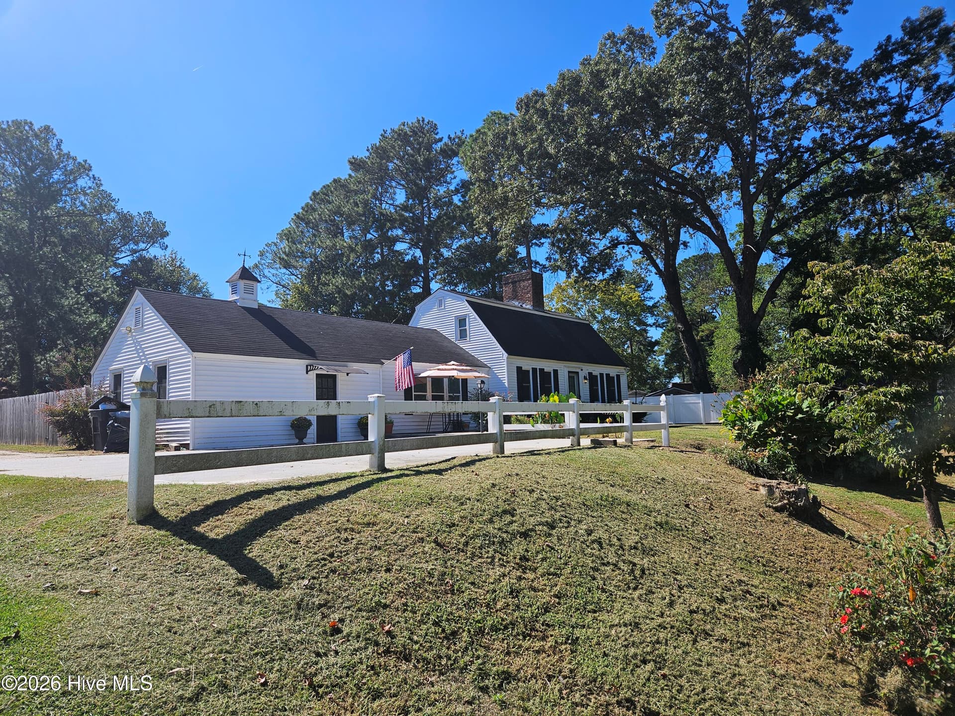 206 Woodland Drive, Clinton, NC 28328