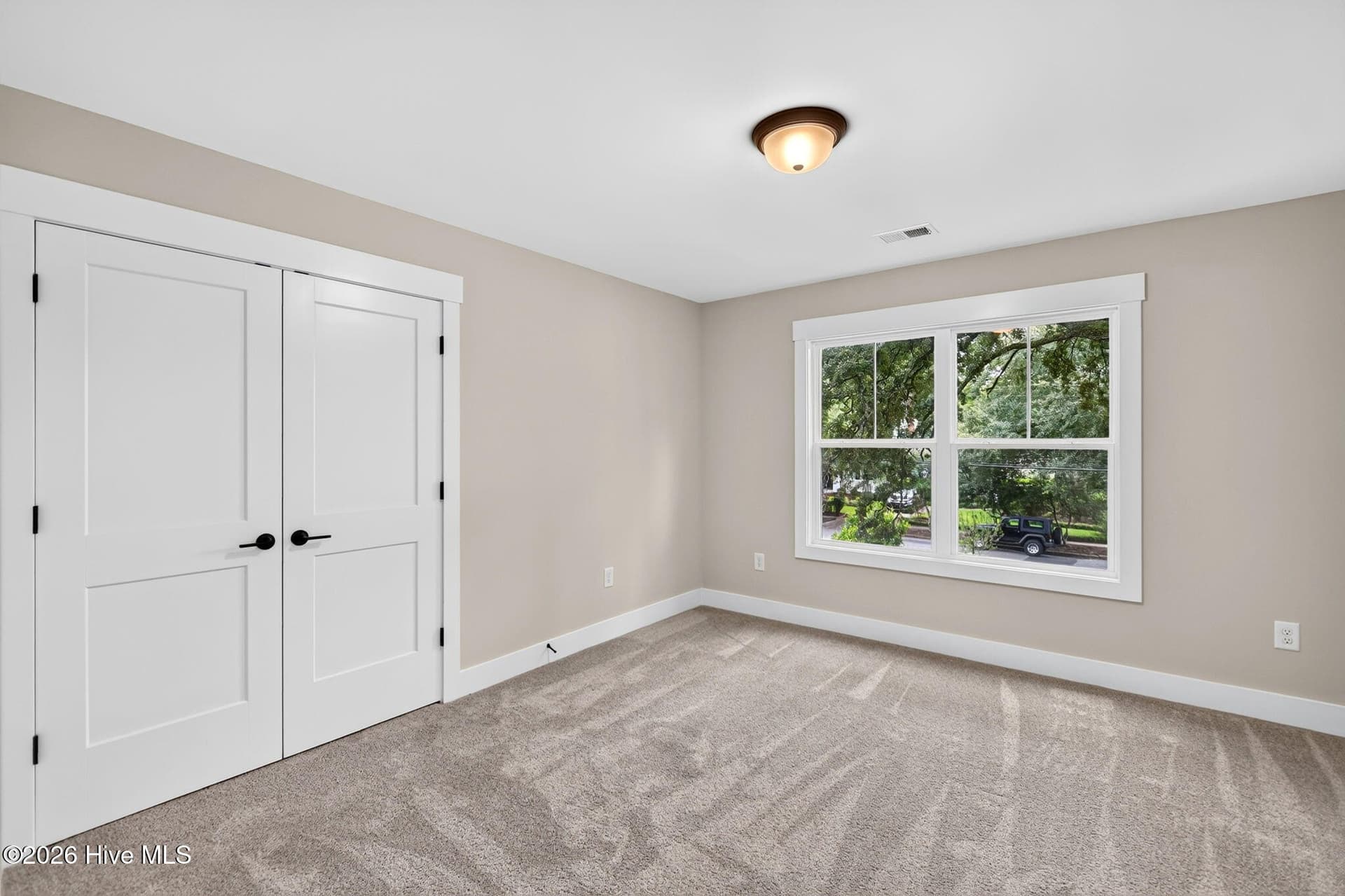 Upstairs Front Bedroom - 2303 Chestnut Street, Wilmington, NC 28405