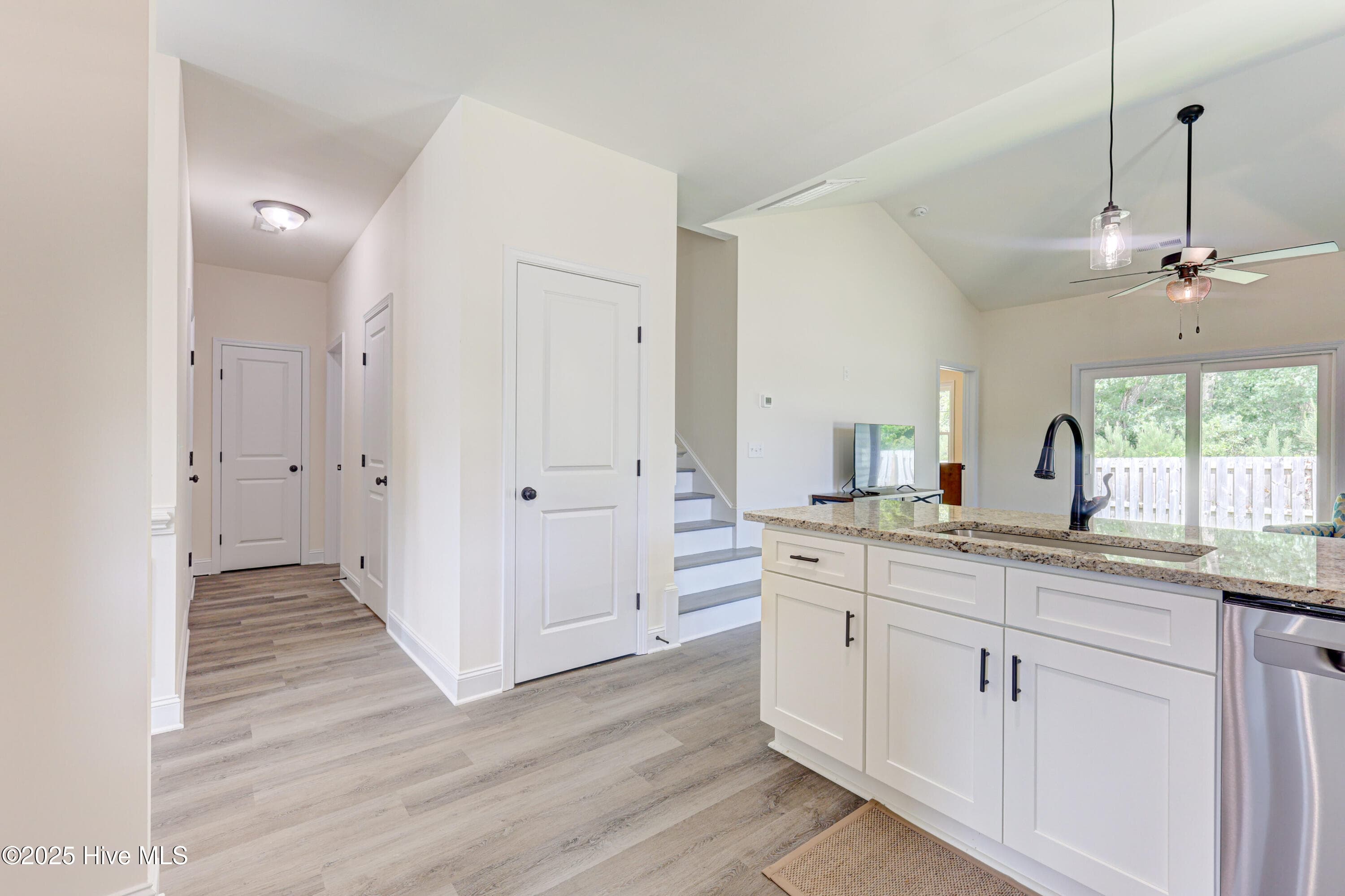 Townhouse at 552 Timbercrest Circle, Bolivia, NC 28422, photo 11 of 37