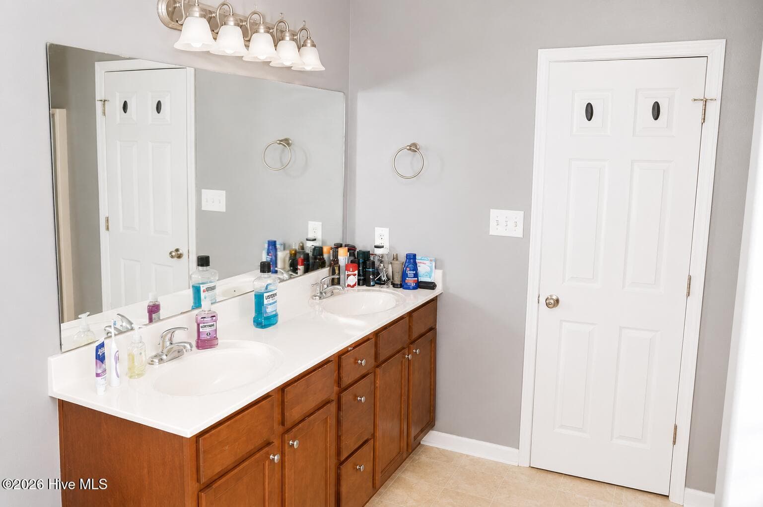 Single Family Residence at 103 Amberwine Circle, Richlands, NC 28574, photo 22 of 34
