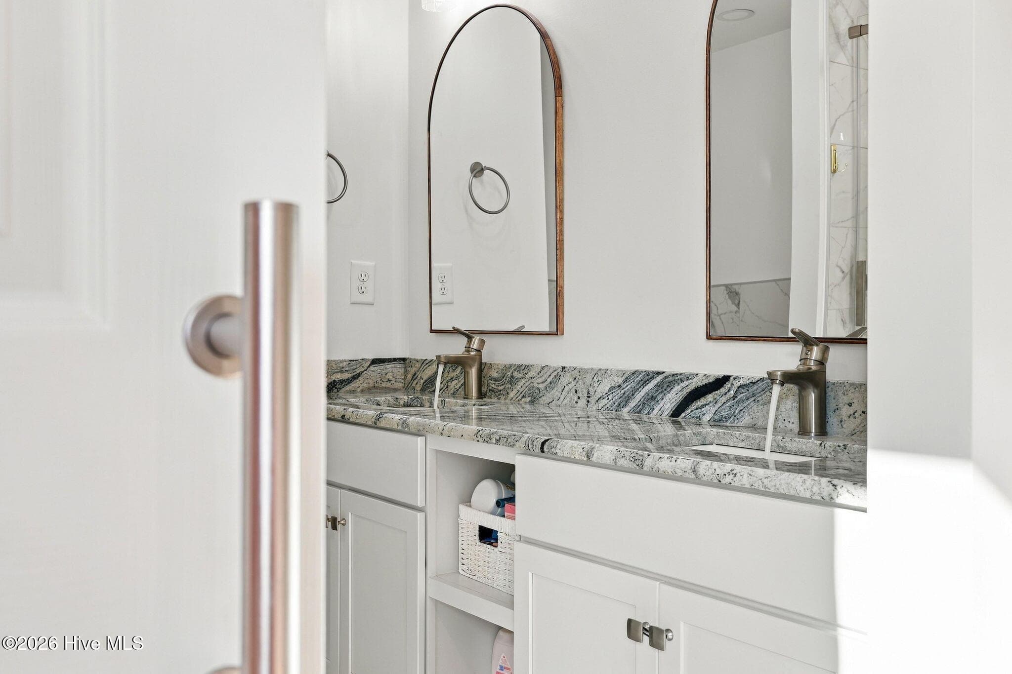 EN SUITE - 1874 Slatestone Road, Washington, NC 27889