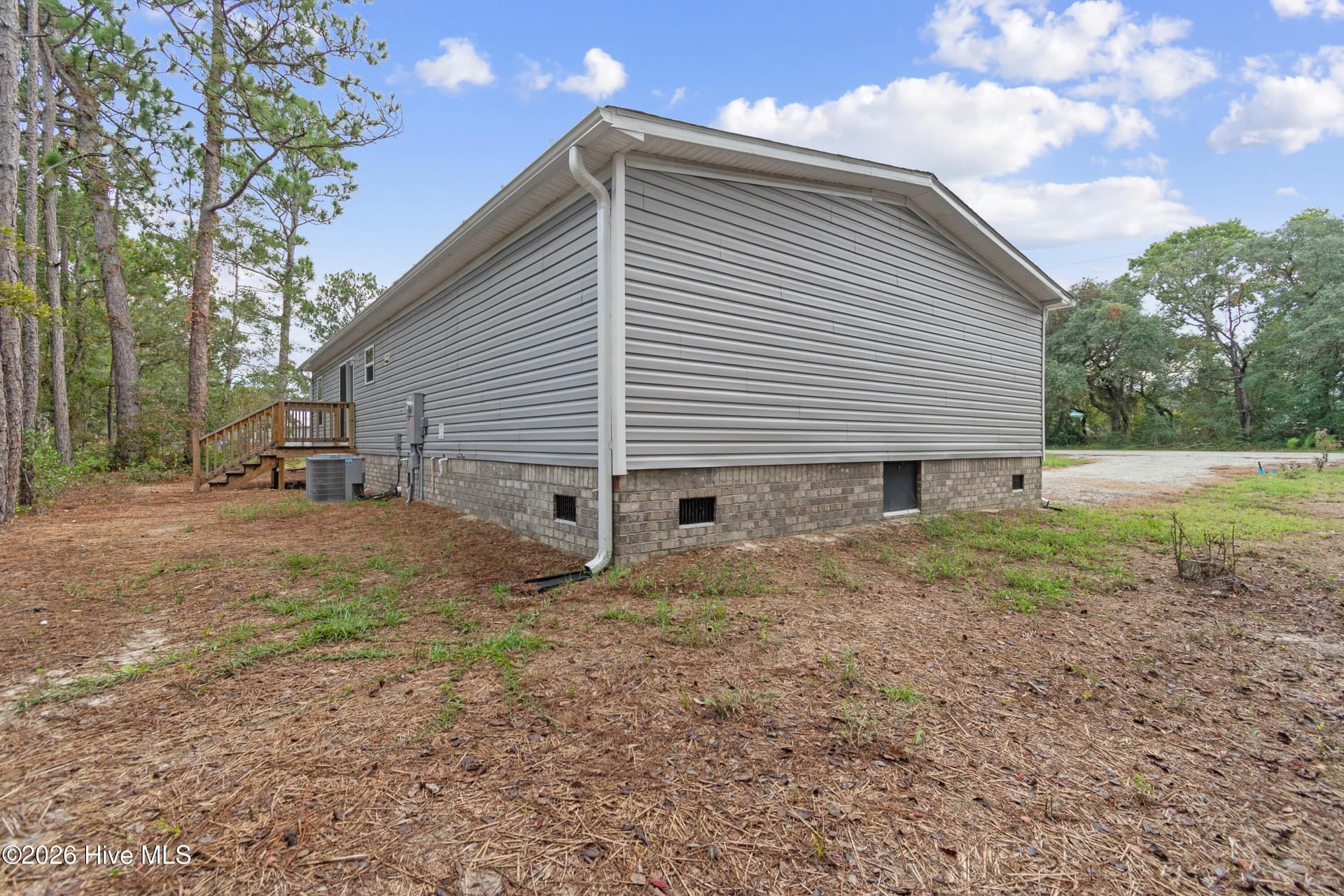 Manufactured Home at 3080 Cross Street SW, Shallotte, NC 28470, photo 26 of 35