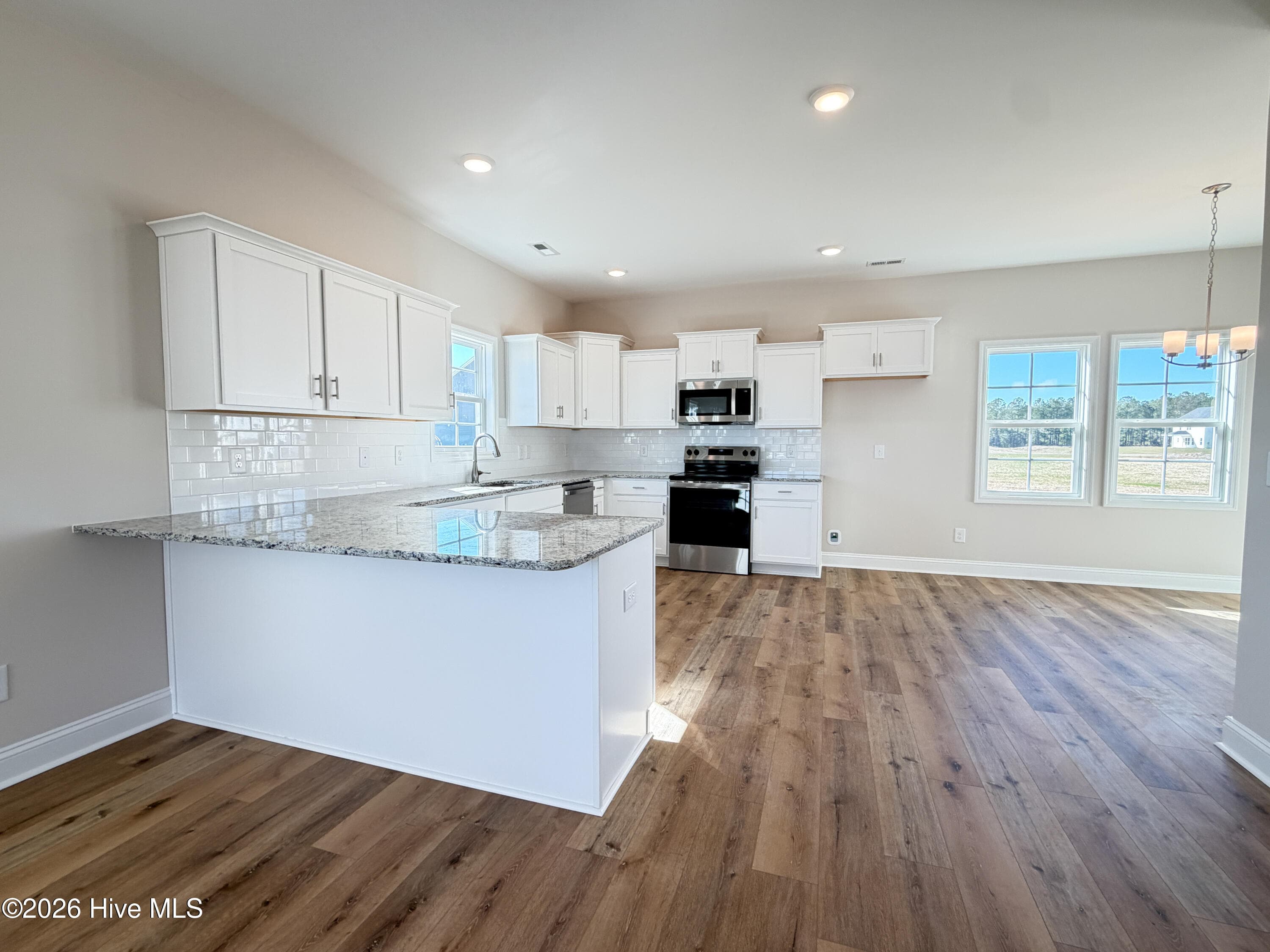 Single Family Residence at 765 Aria Lane, Hubert, NC 28539, photo 7 of 24