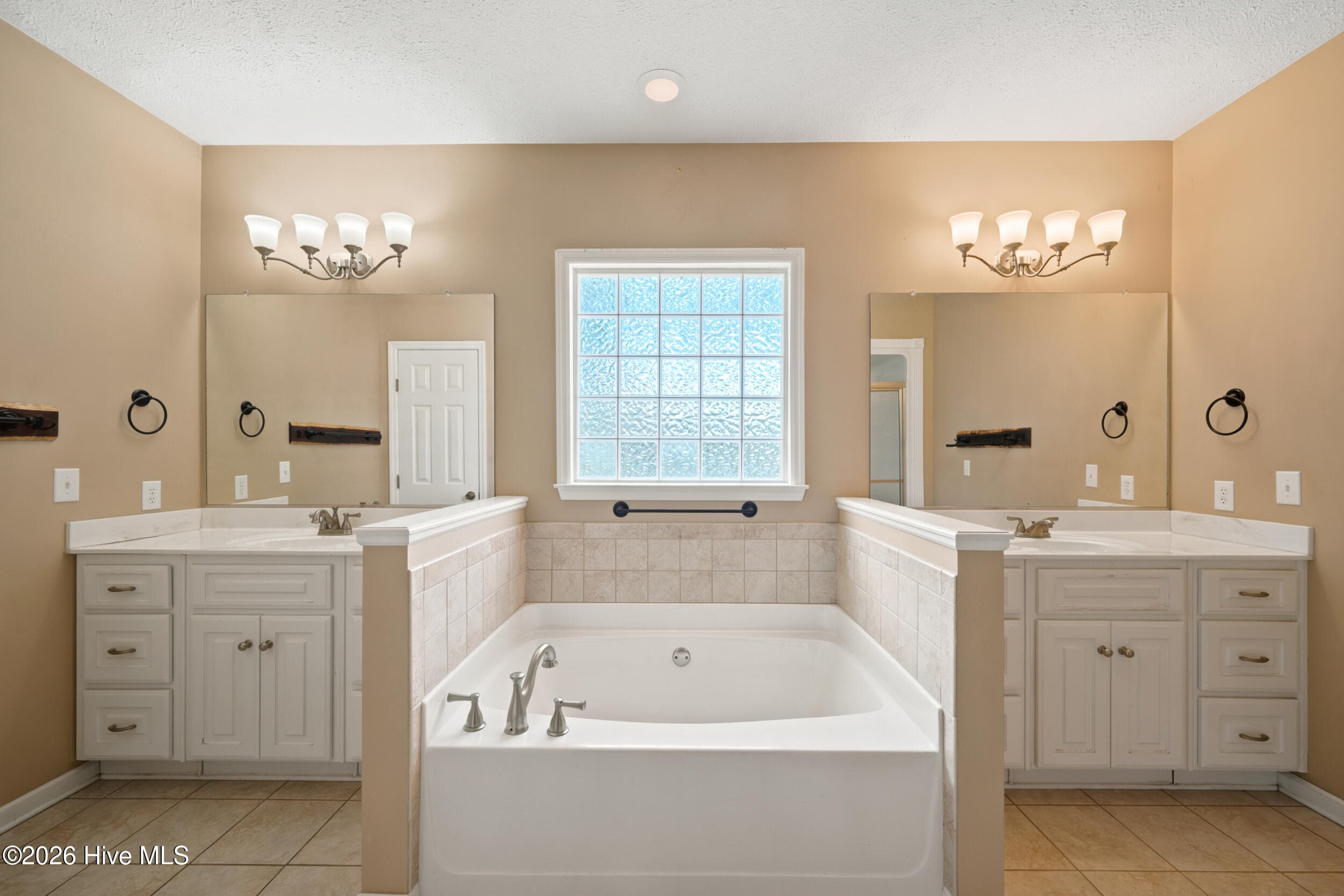 Single Family Residence at 445 Maxwell Road, Aiken, SC 29803, photo 6 of 66