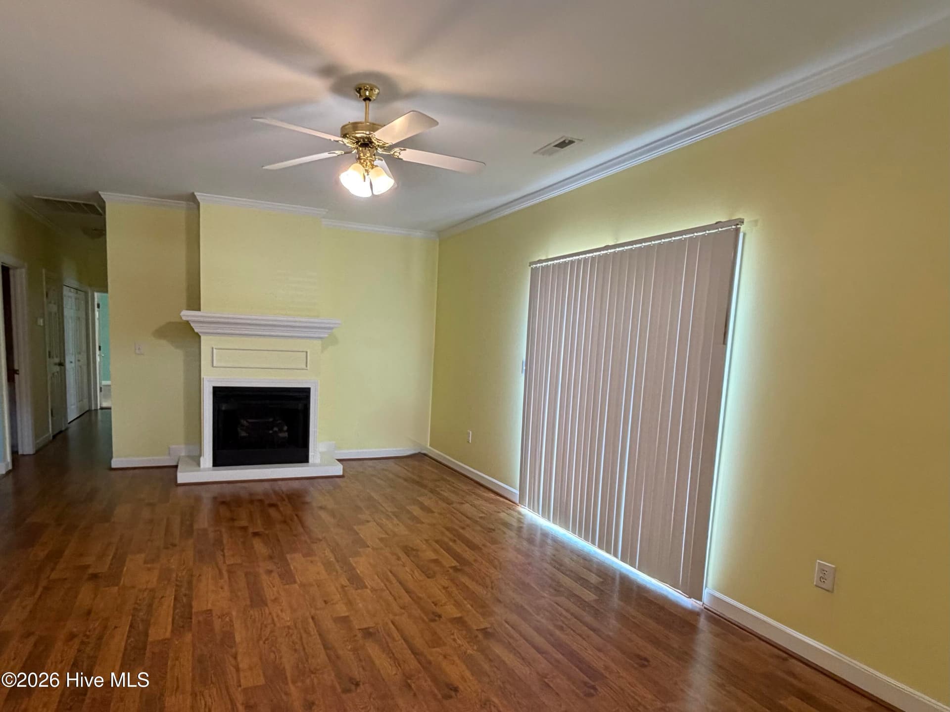 Living Room - 2059 Briarwood Drive, Kinston, NC 28501