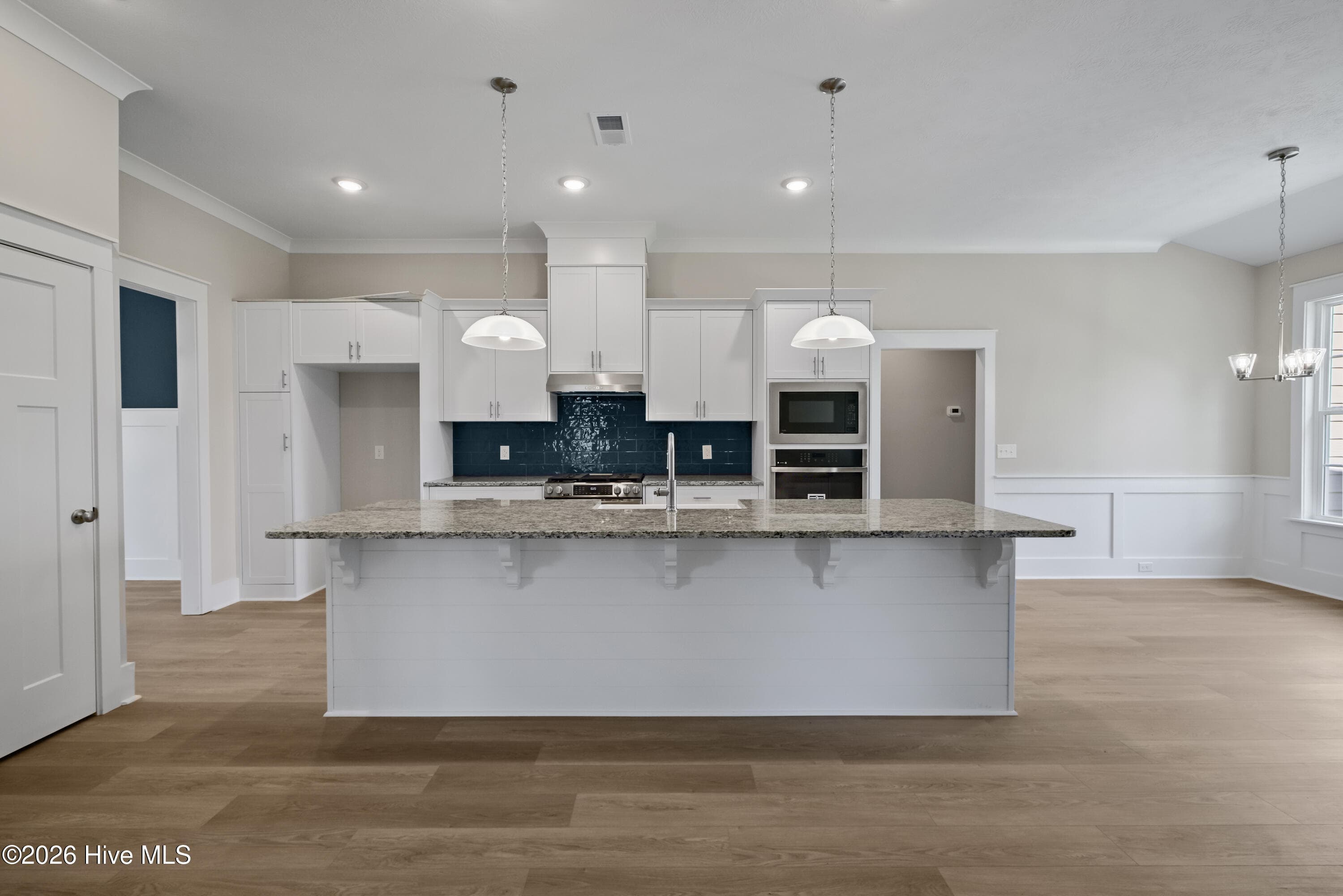 Island seating - 1644 Bellingham Drive, Beech Island, SC 29842