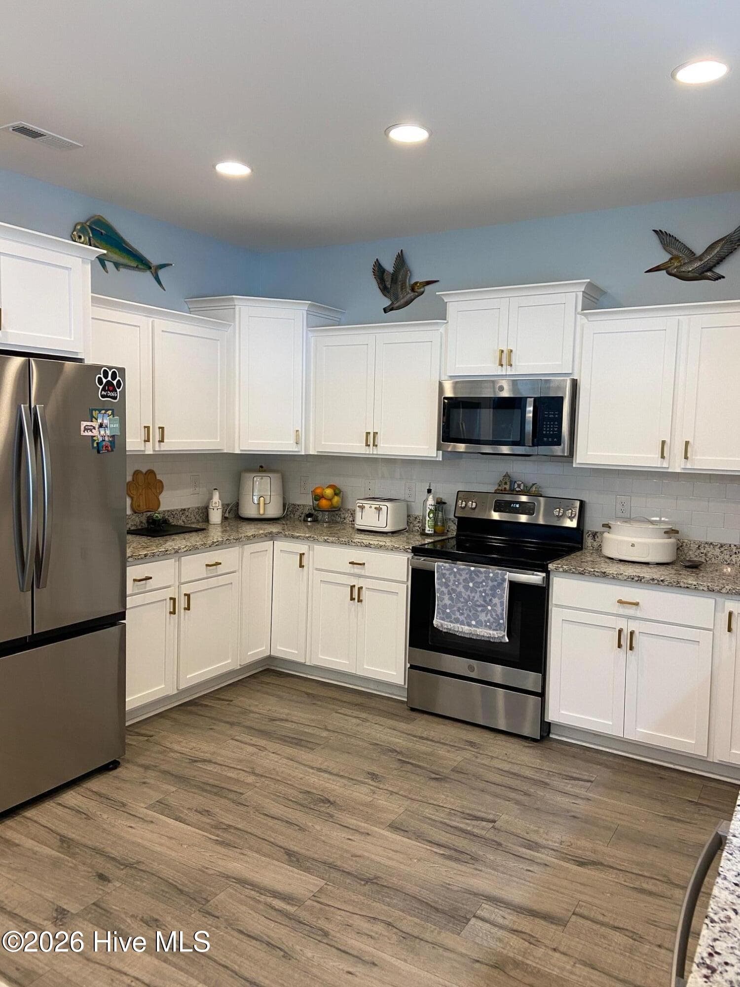 Single Family Residence at 808 Colchester Reef Run, Sneads Ferry, NC 28460, photo 15 of 48