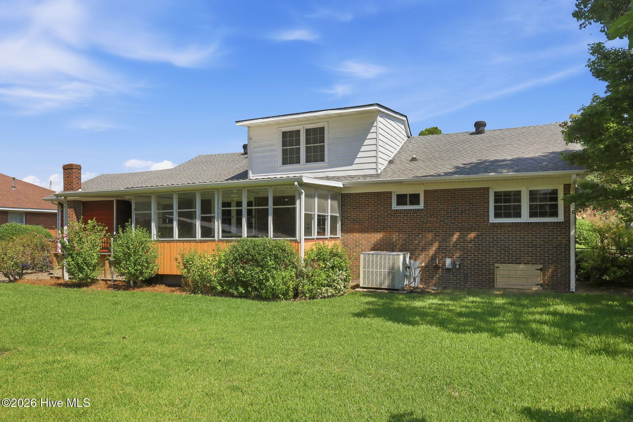 Single Family Residence at 2002 Carey Road, Kinston, NC 28501, photo 9 of 54