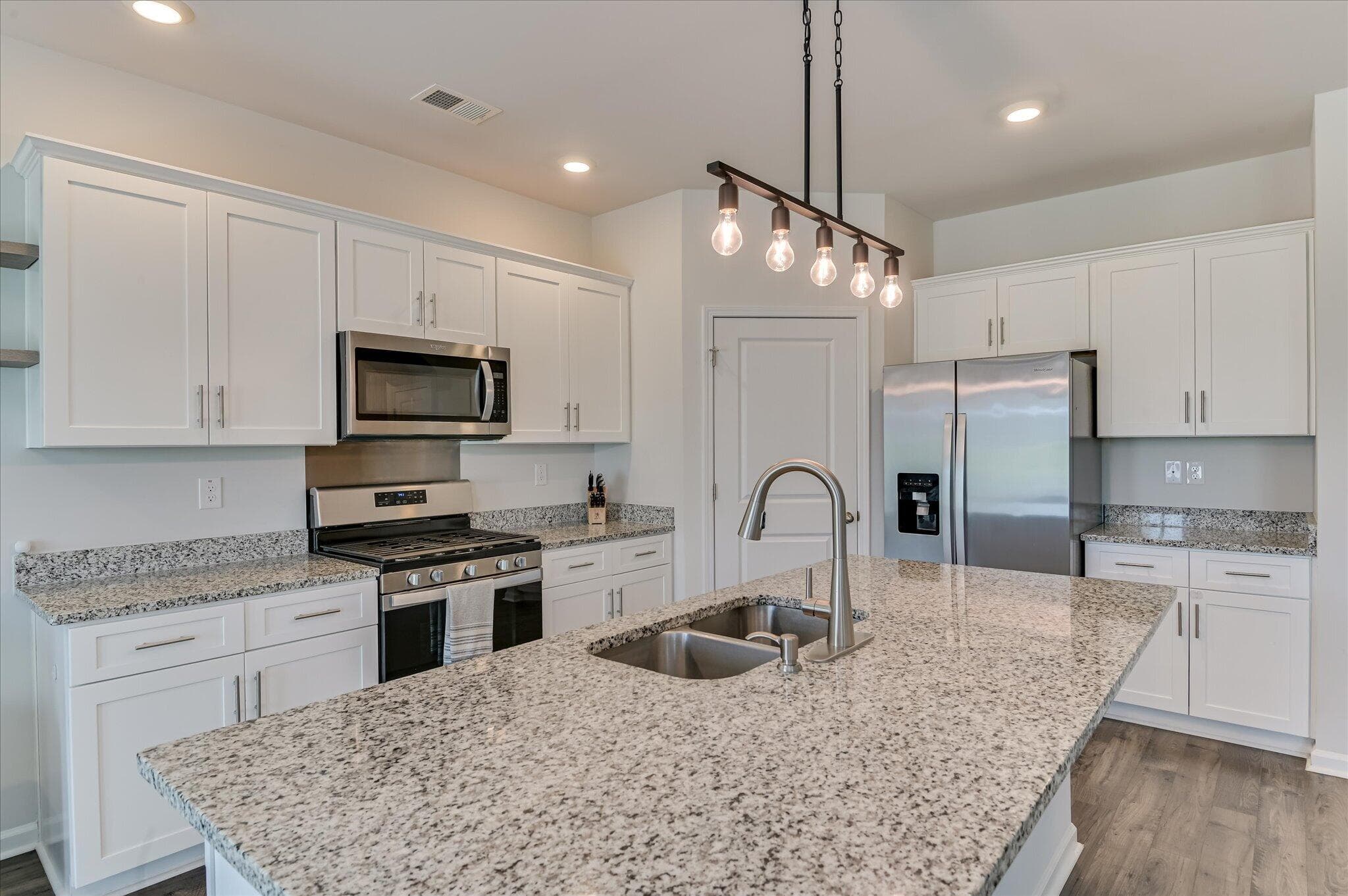 Single Family Residence at 7069 Sideboard Crossing, Aiken, SC 29803, photo 5 of 37