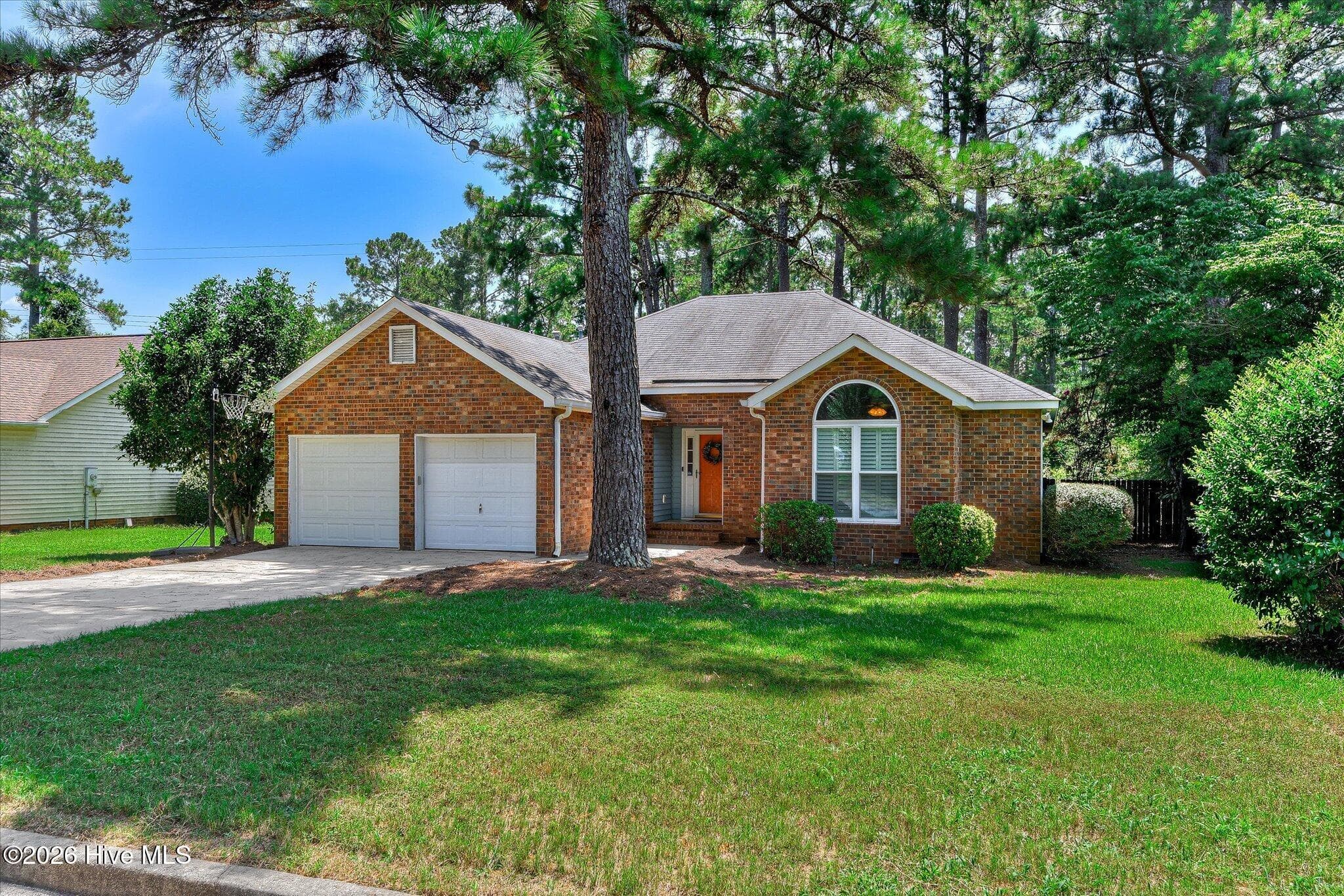 Single Family Residence at 625 Flatwood Court, North Augusta, SC 29860, photo 2 of 42