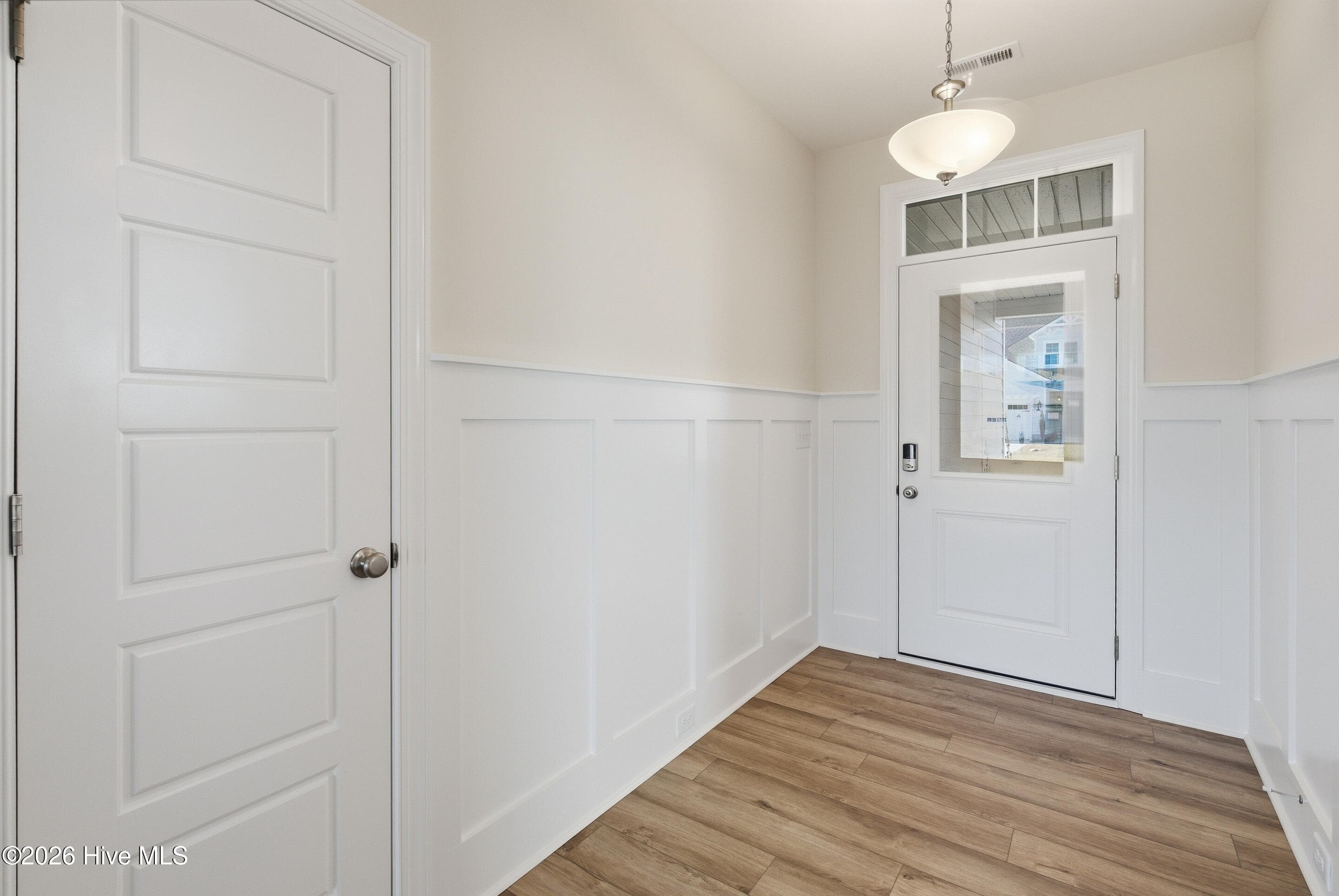 Single Family Residence at 1215 Juno Drive, Wilmington, NC 28411, photo 7 of 30