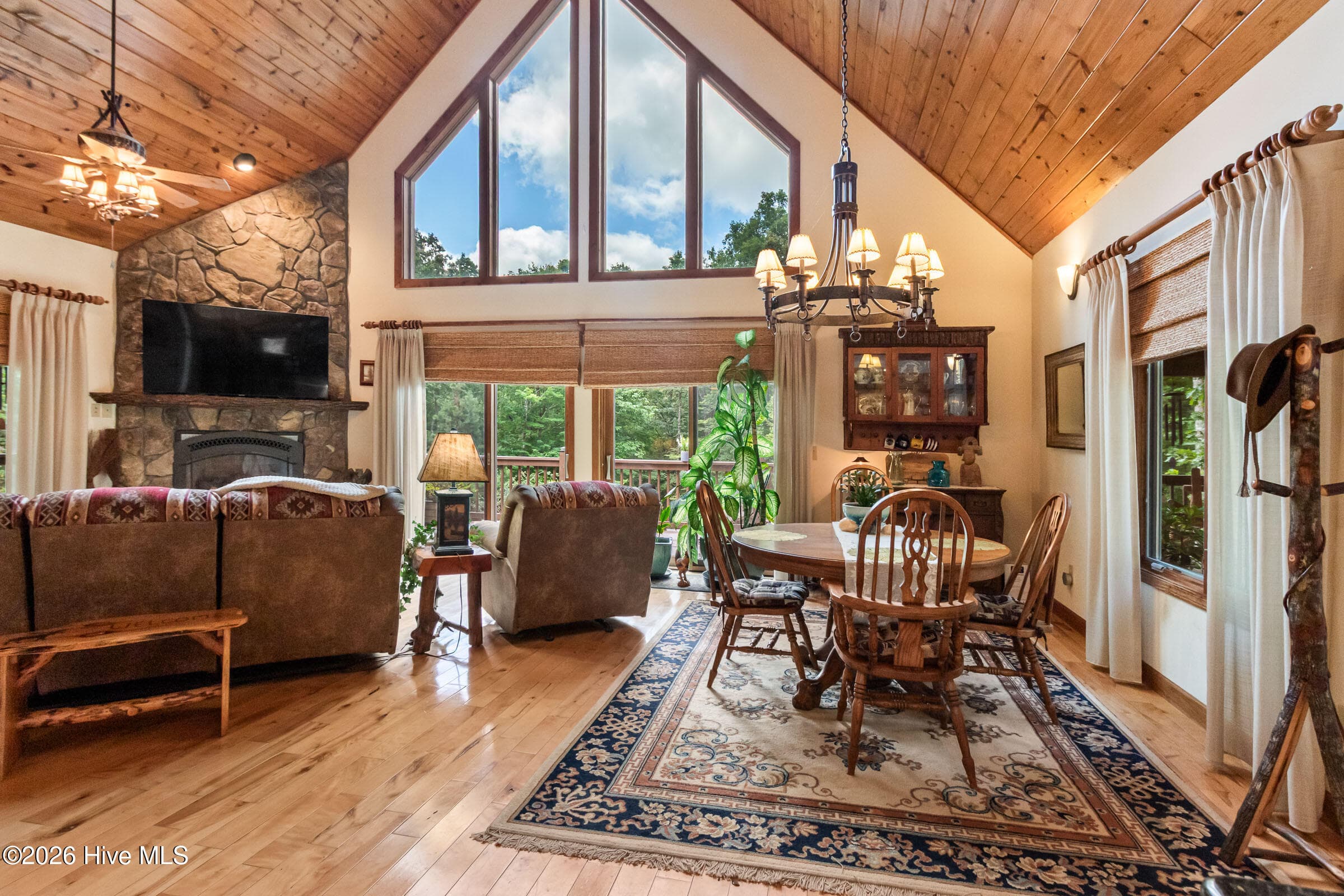 Single Family Residence at 390 Timberwood Hills Road, Murphy, NC 28906, photo 6 of 89