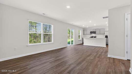 Single Family Residence at 511 Chestnut Oak Drive, Sanford, NC 27332, photo 13 of 38
