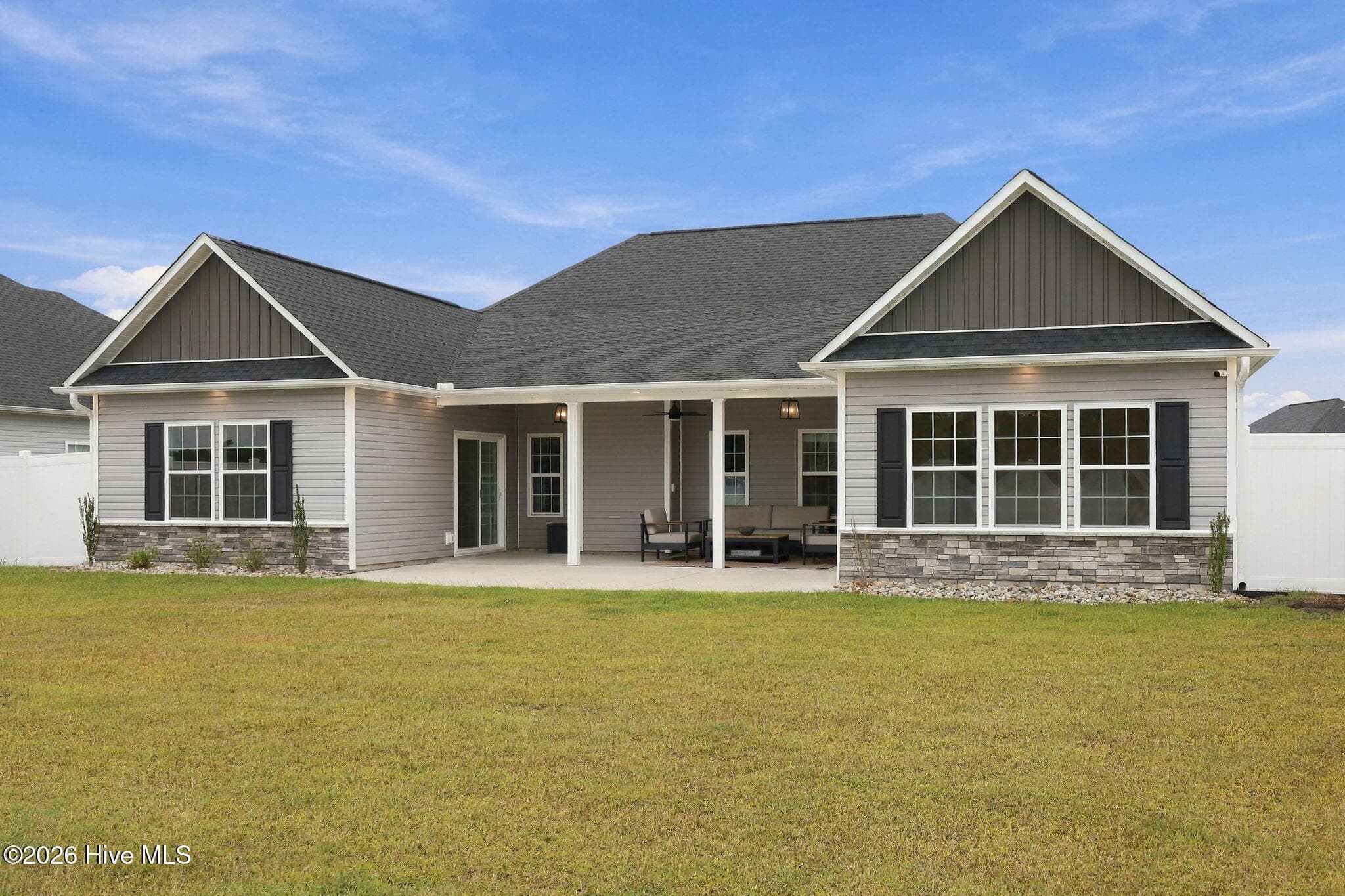 Single Family Residence at 314 Wood House Drive, Jacksonville, NC 28546, photo 4 of 48