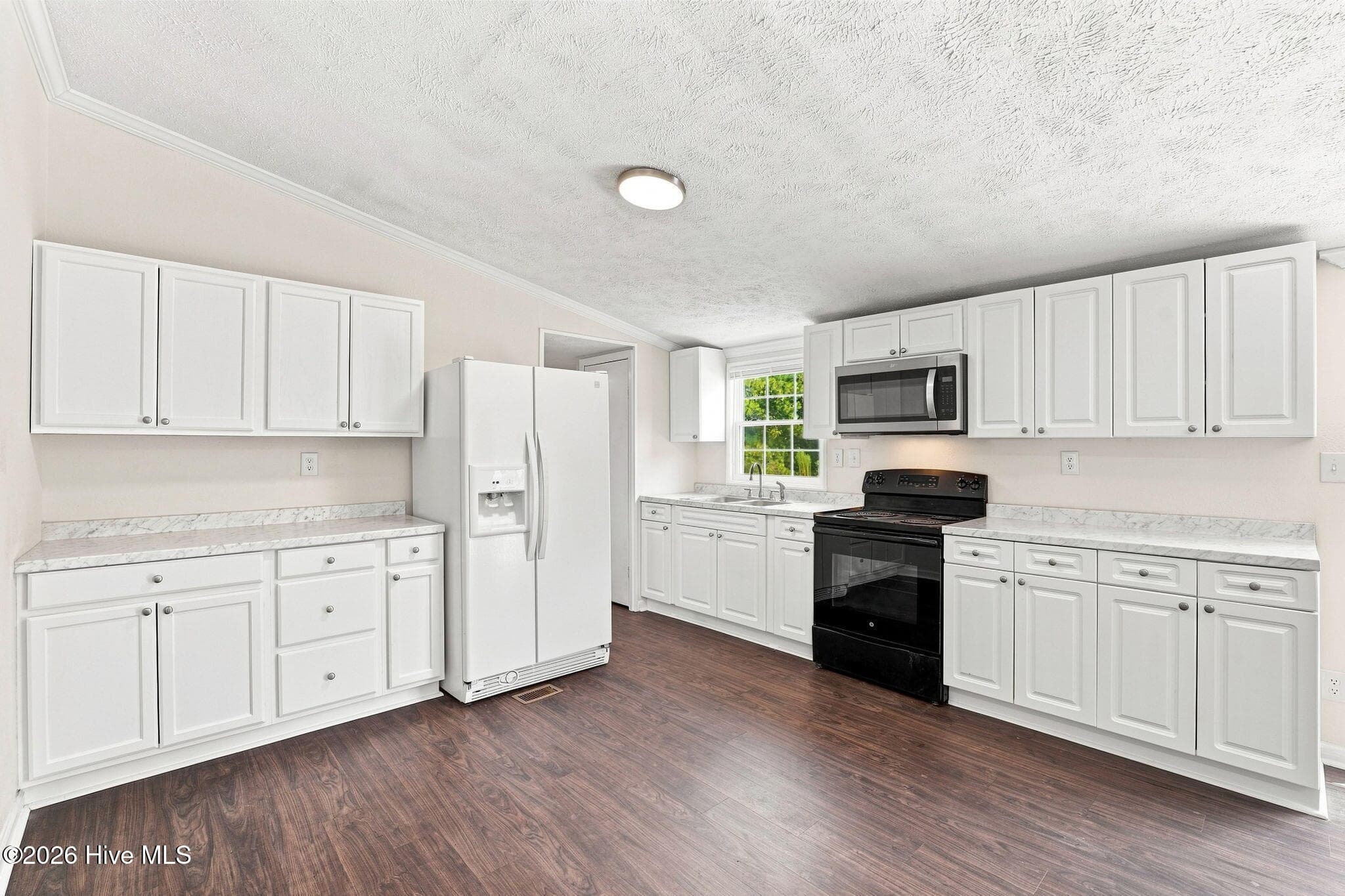 Manufactured Home at 23281 Marston Road, Laurel Hill, NC 28351, photo 12 of 50