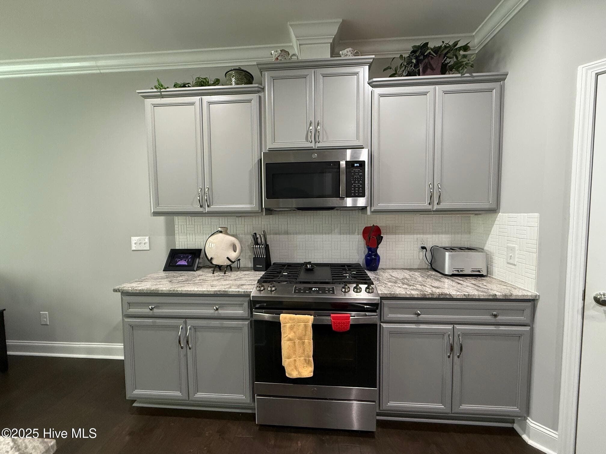 Single Family Residence at 2901 Fernley Court ., High Point, NC 27262, photo 10 of 53