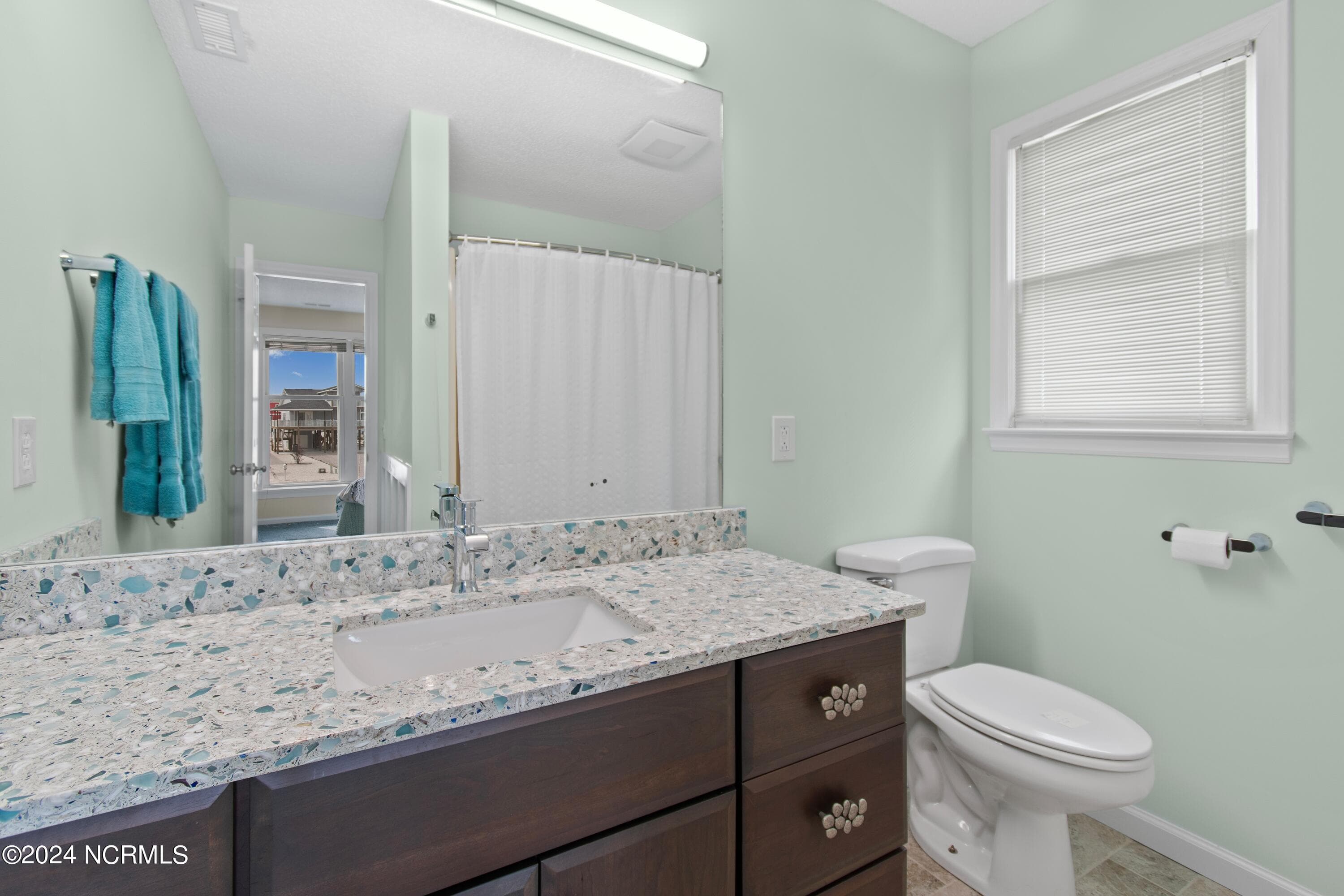 Single Family Residence at 272 Brunswick Avenue W, Holden Beach, NC 28462, photo 29 of 45