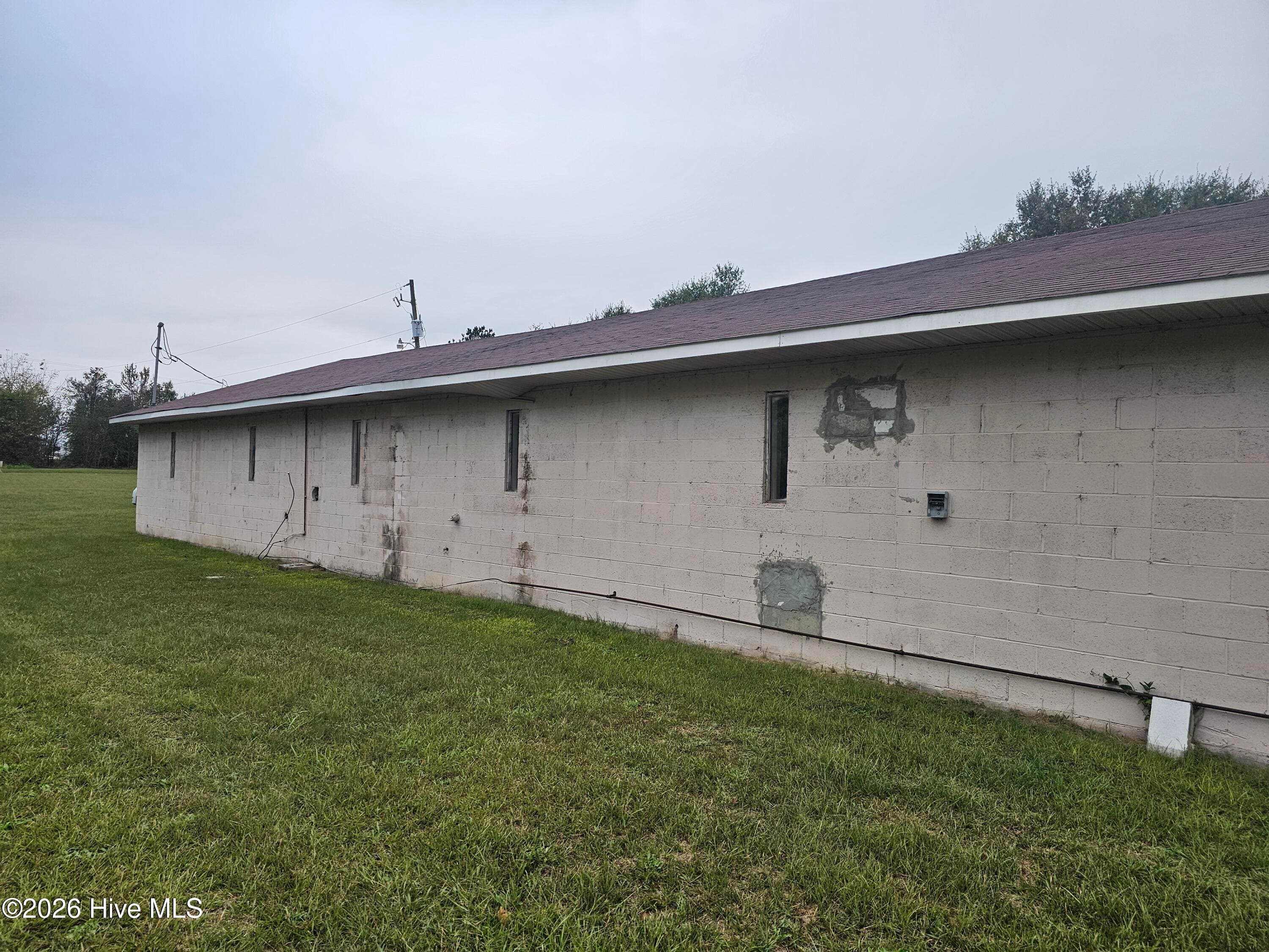 Business at 25 NE Holmes Pond Road, Johnston, SC 29832, photo 7 of 58
