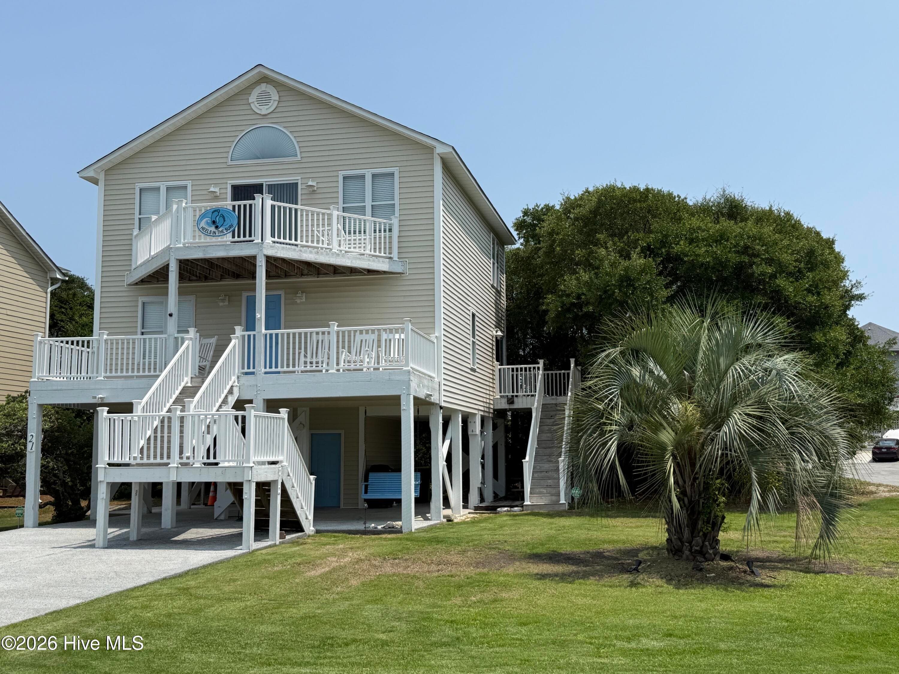 Single Family Residence at 21 S Oak Drive, Surf City, NC 28445, photo 2 of 46