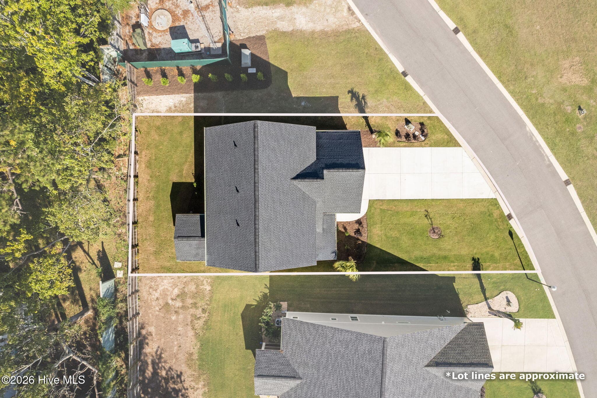 Single Family Residence at 2027 Greenside Manor Drive SW, Ocean Isle Beach, NC 28469, photo 20 of 81