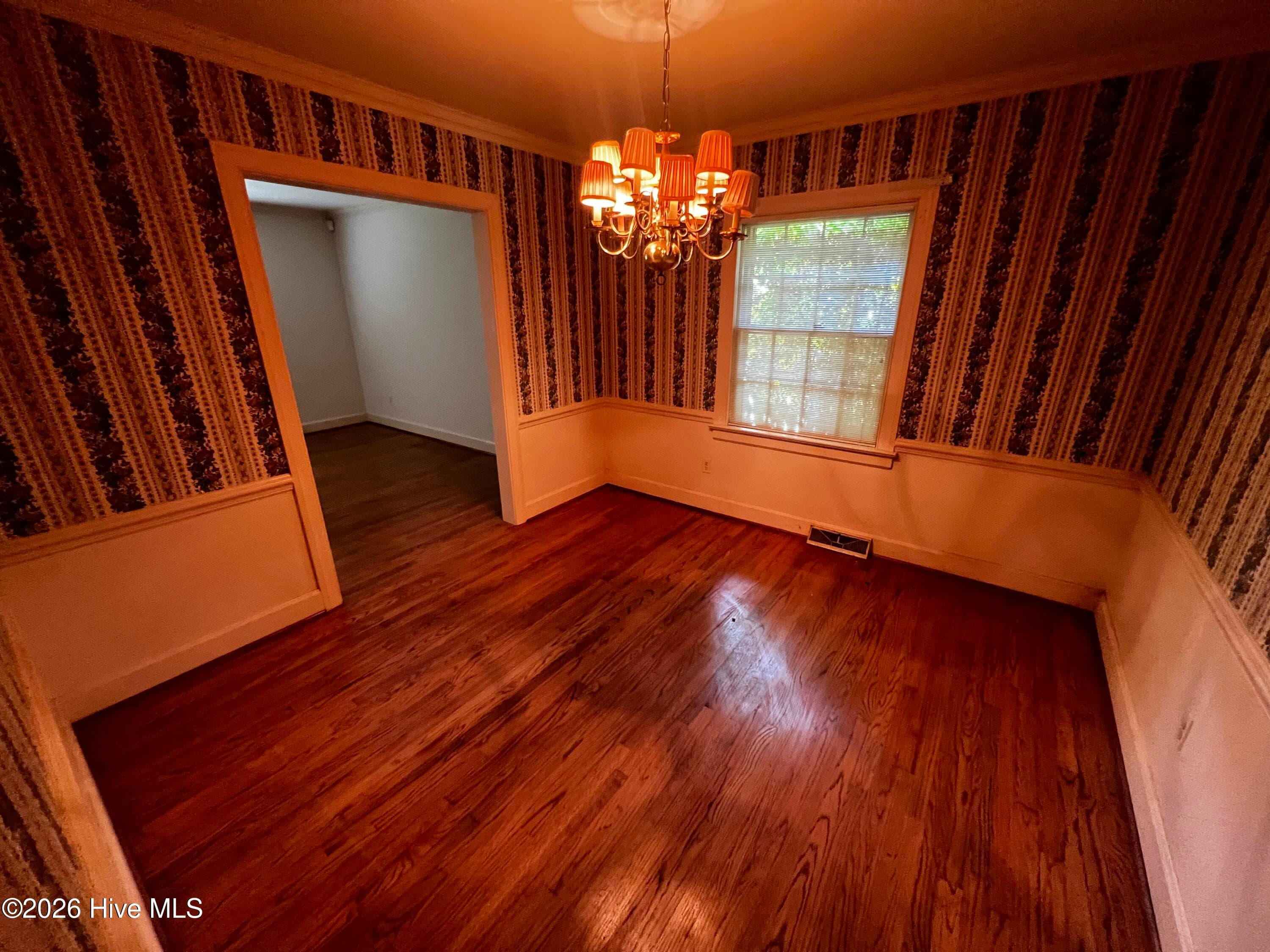Single Family Residence at 308 Forest Hills Road NW, Wilson, NC 27896, photo 5 of 15