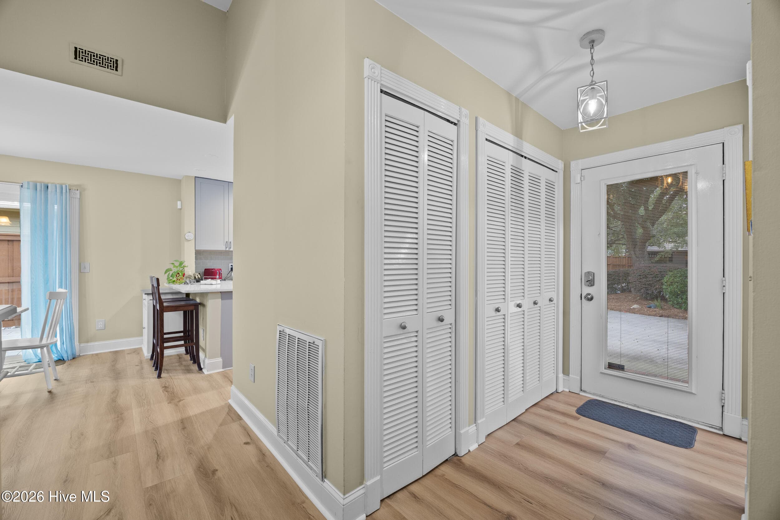 Single Family Residence at 1304 Two Mile Circle E, Wilmington, NC 28405, photo 7 of 53