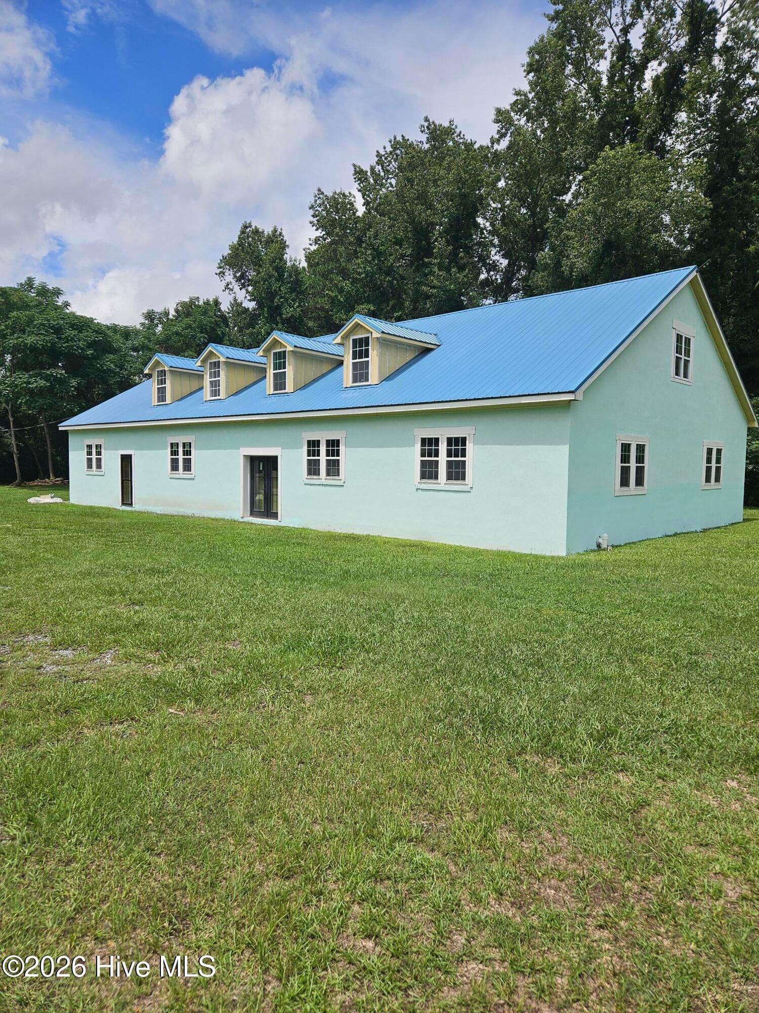 398 Log Cabin Road, Teachey, NC 28464