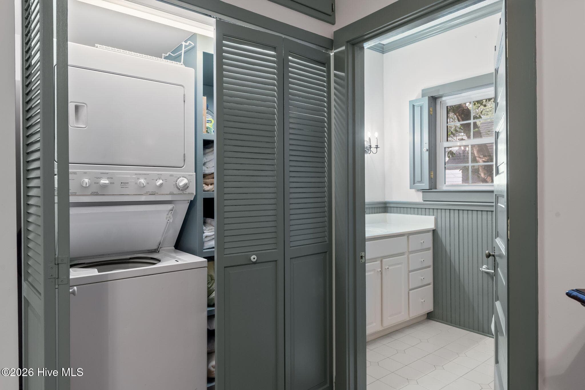 Guest Cottage Laundry - 55 Linden Road, Pinehurst, NC 28374