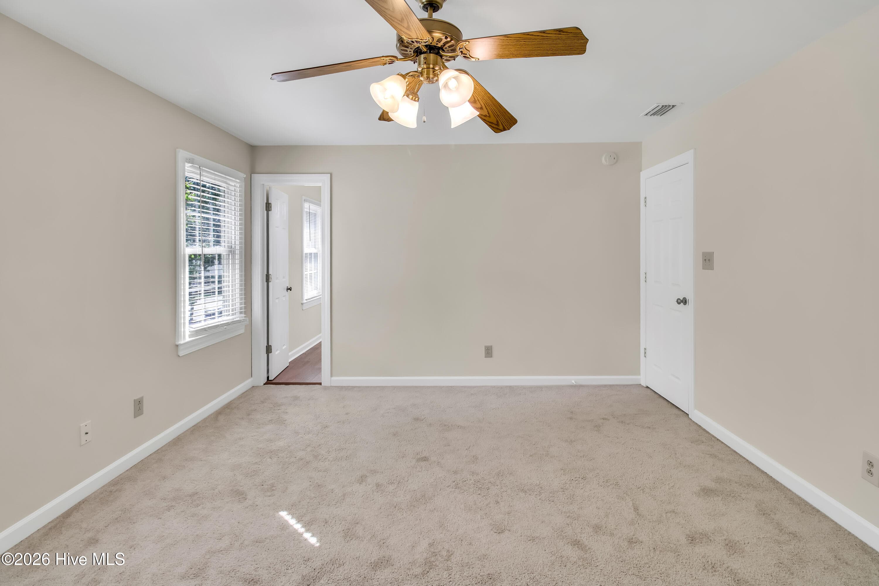 Single Family Residence at 501 Wythe Grove, Jacksonville, NC 28546, photo 25 of 49