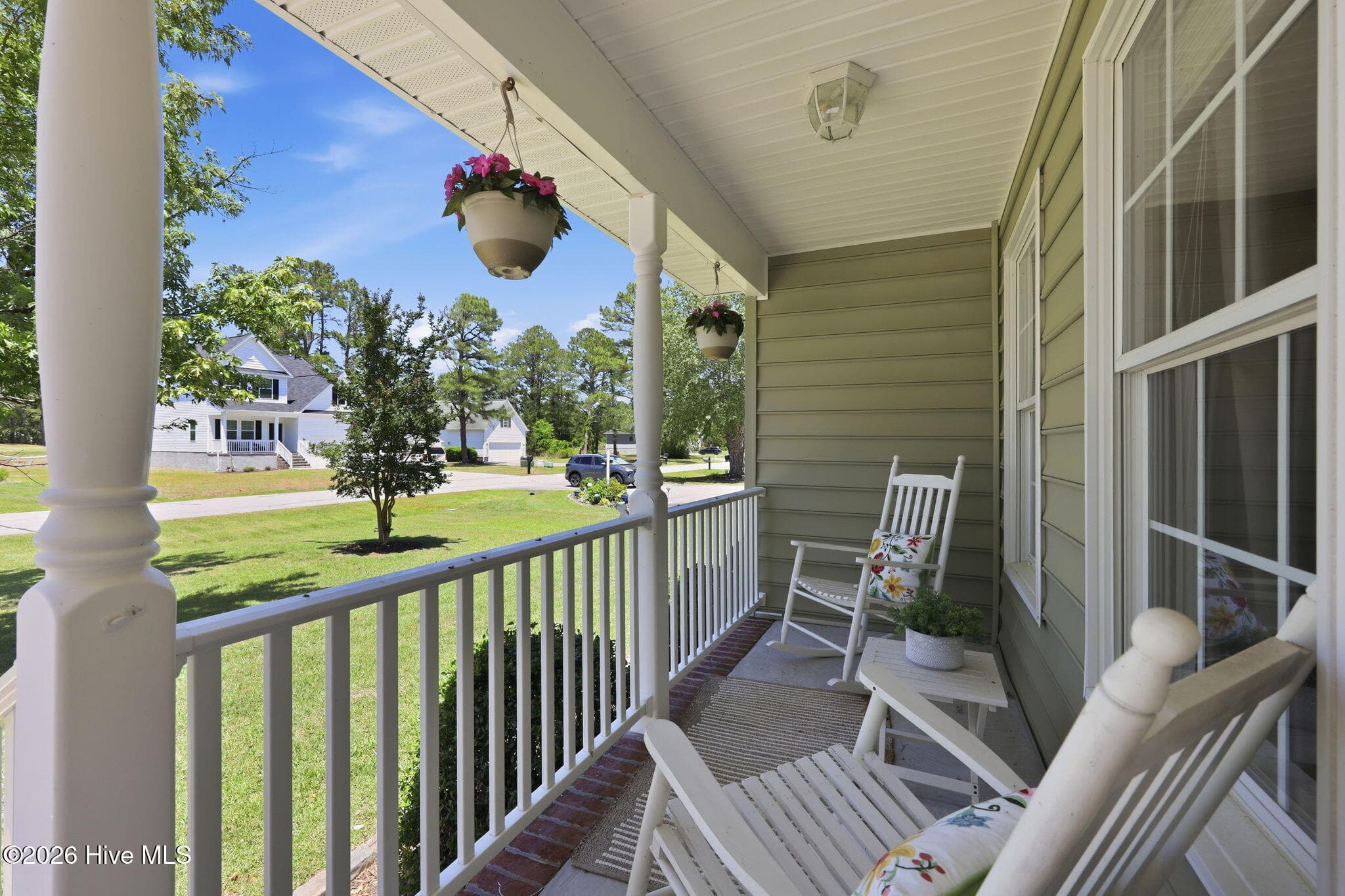 Single Family Residence at 1129 Coral Reef Drive, New Bern, NC 28560, photo 18 of 68