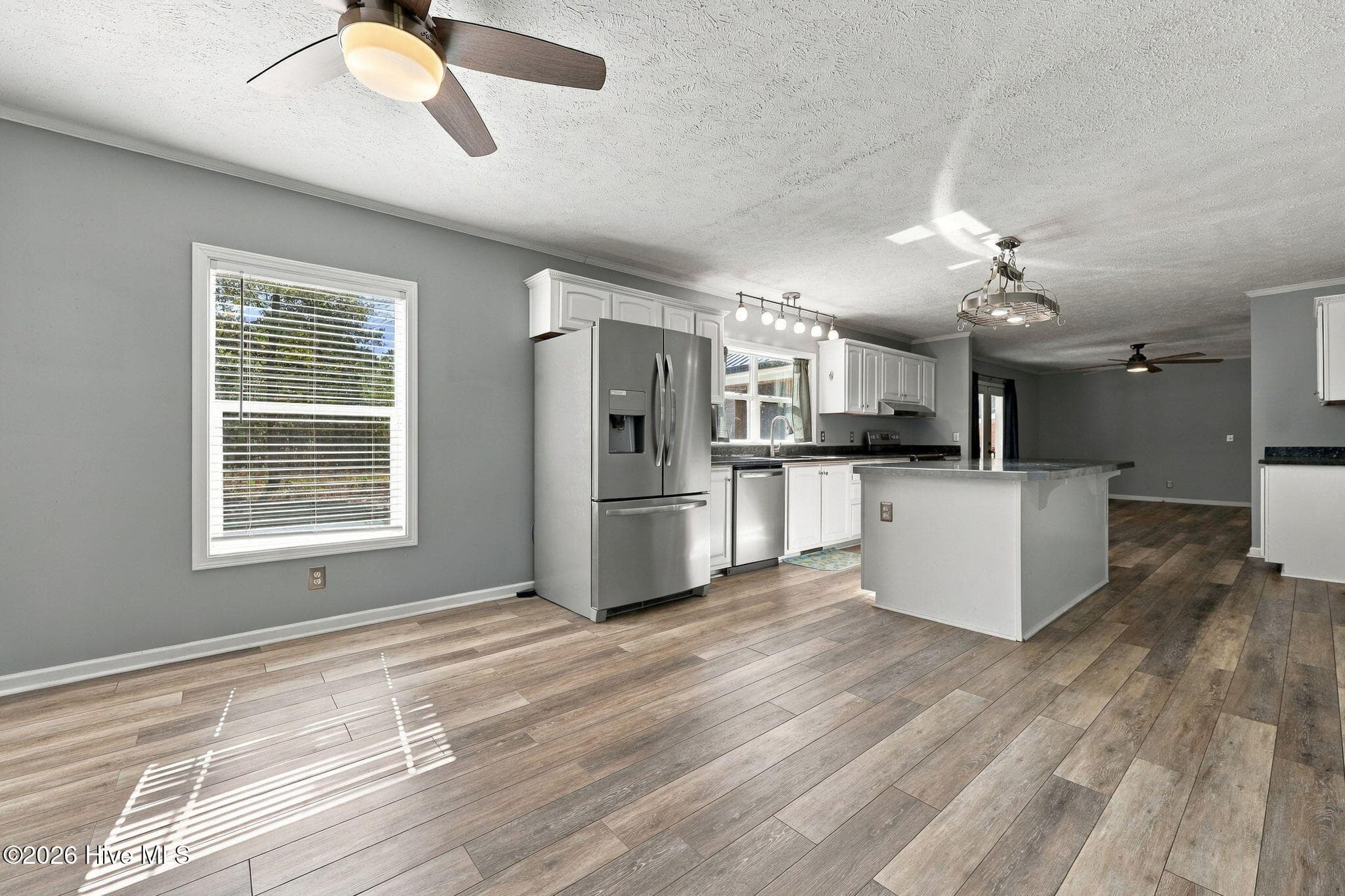 Single Family Residence at 21708 Old Maxton Road, Maxton, NC 28364, photo 5 of 50
