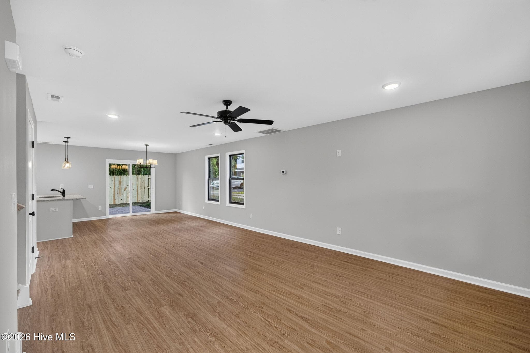 Single Family Residence at 1114 Orange Street, Wilmington, NC 28401, photo 7 of 31