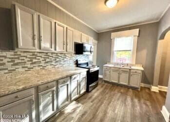 Single Family Residence at 517 W North Street W, Ahoskie, NC 27910, photo 11 of 66