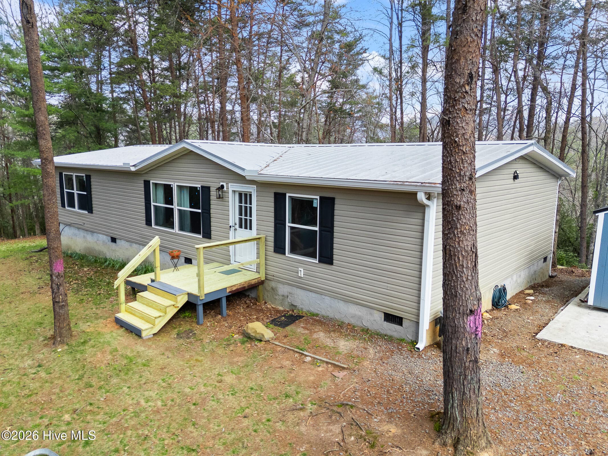 Manufactured Home at 89 Kanati Trail, Murphy, NC 28906, photo 58 of 67