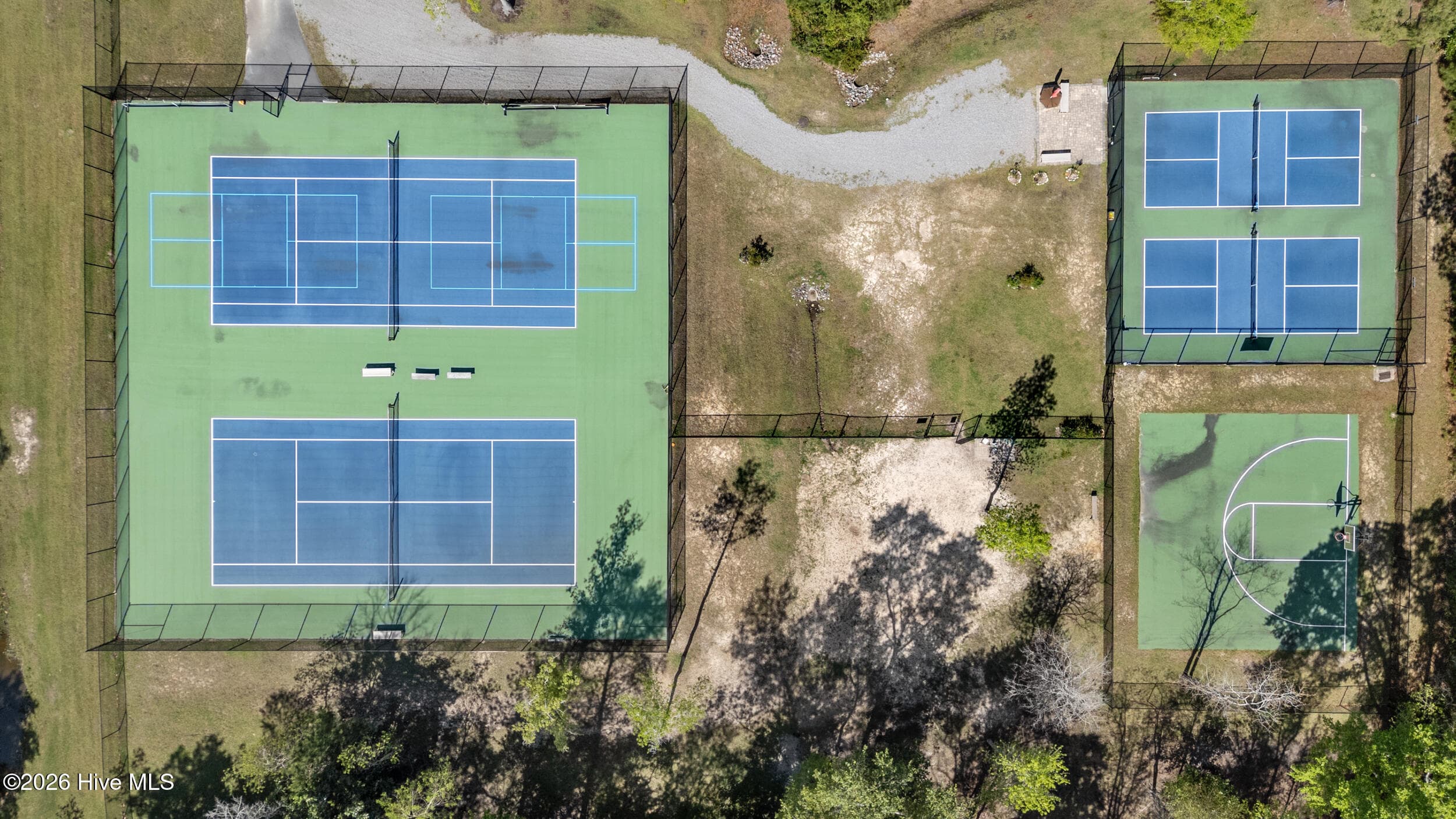 Community tennis and pickleball - 615 Jenoa Drive, Castle Hayne, NC 28429