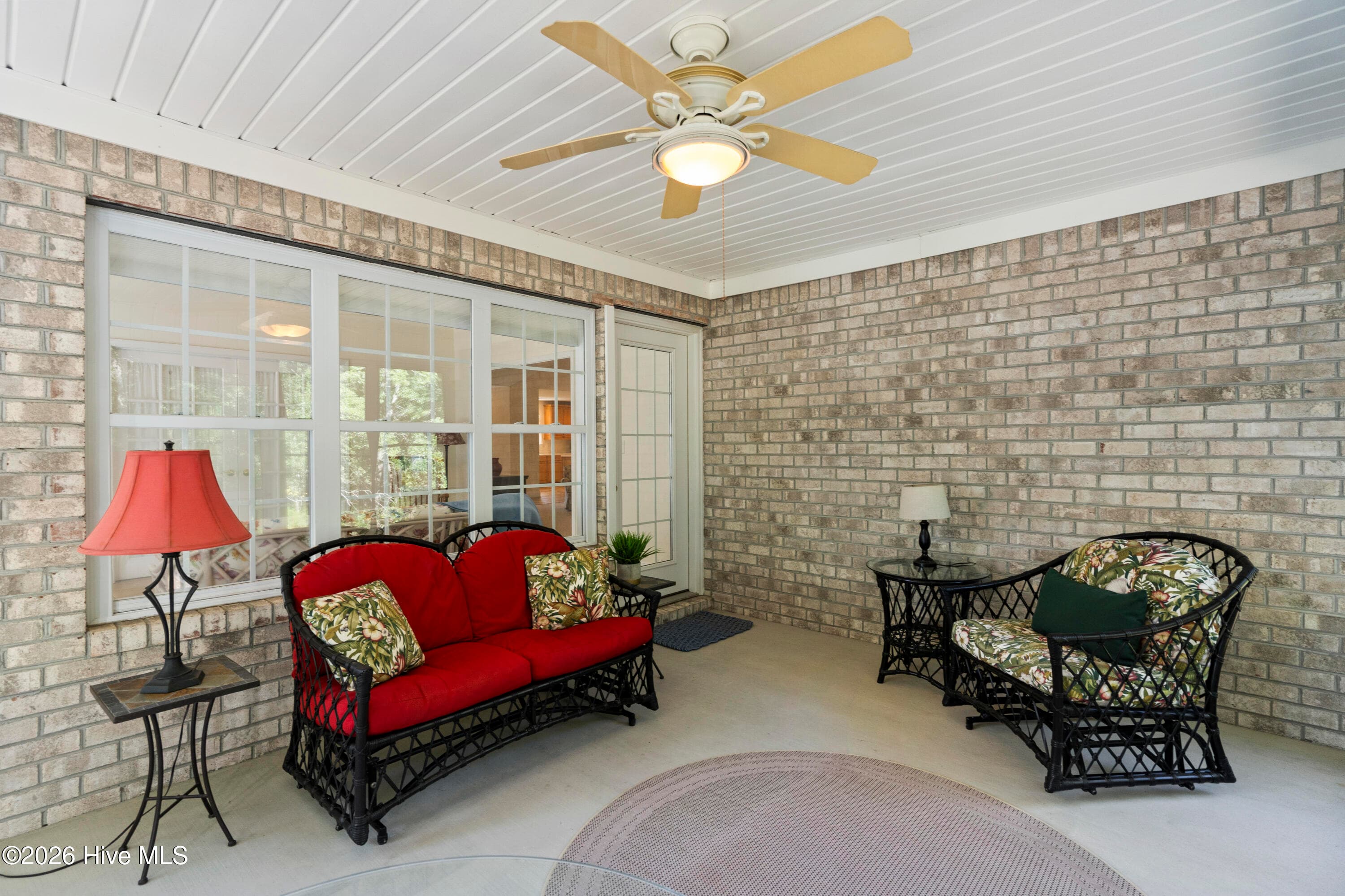 Single Family Residence at 7768 Cypress Island Drive, Wilmington, NC 28412, photo 2 of 3