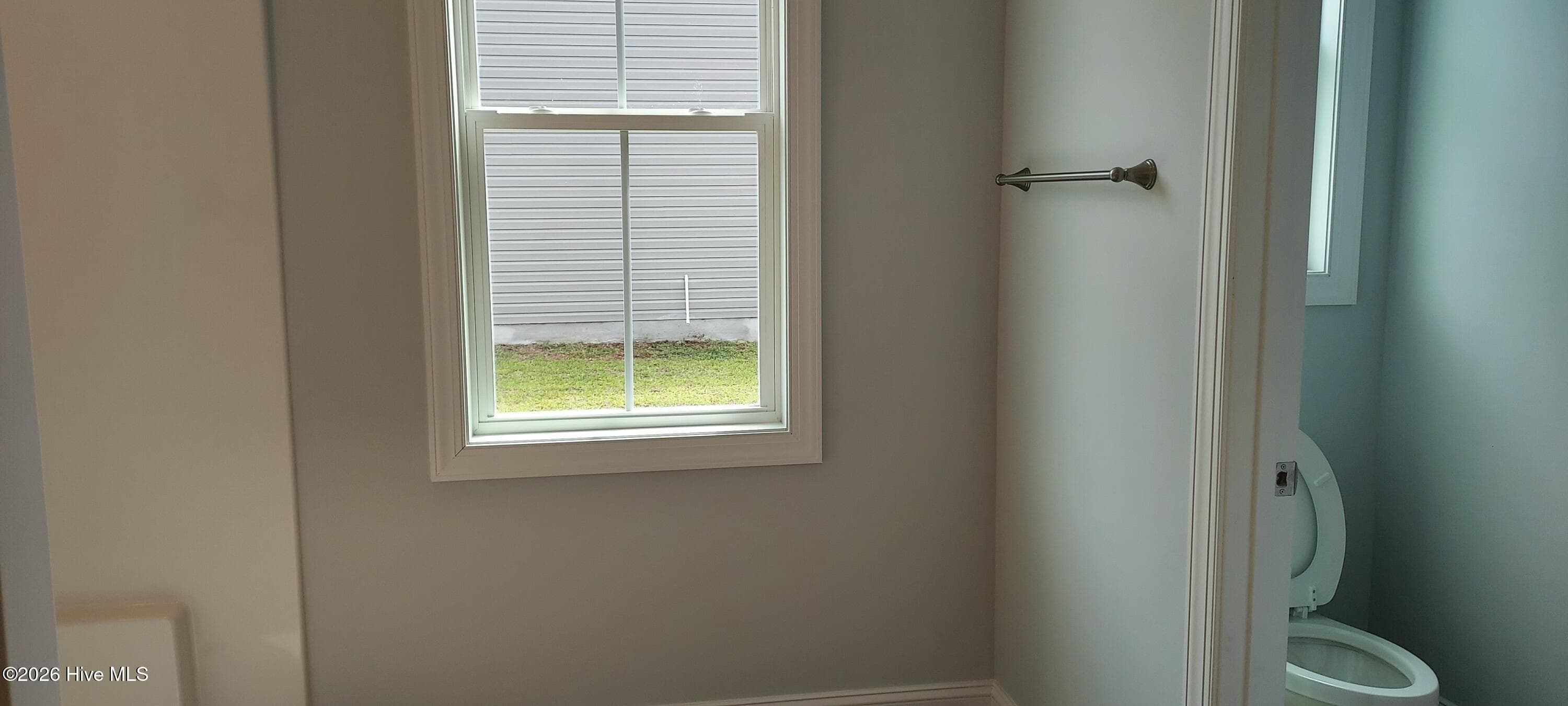 Single Family Residence at 110 Rolling Water Lane, Swansboro, NC 28584, photo 21 of 27