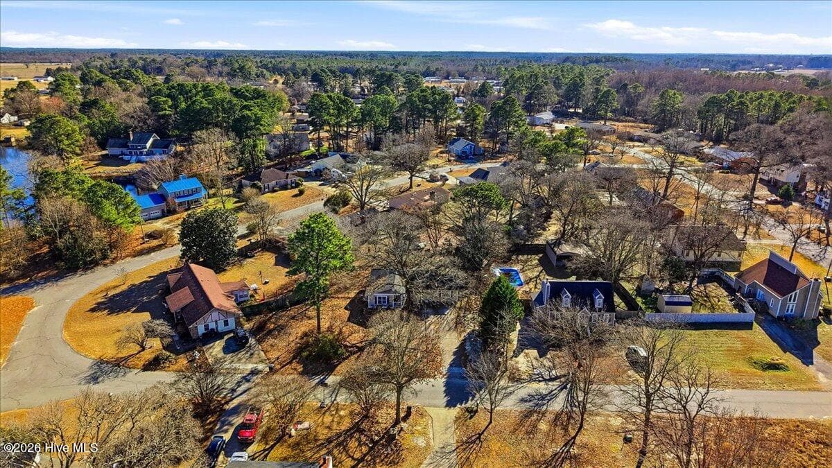 Single Family Residence at 111 Lakehurst Drive, Dudley, NC 28333, photo 15 of 49
