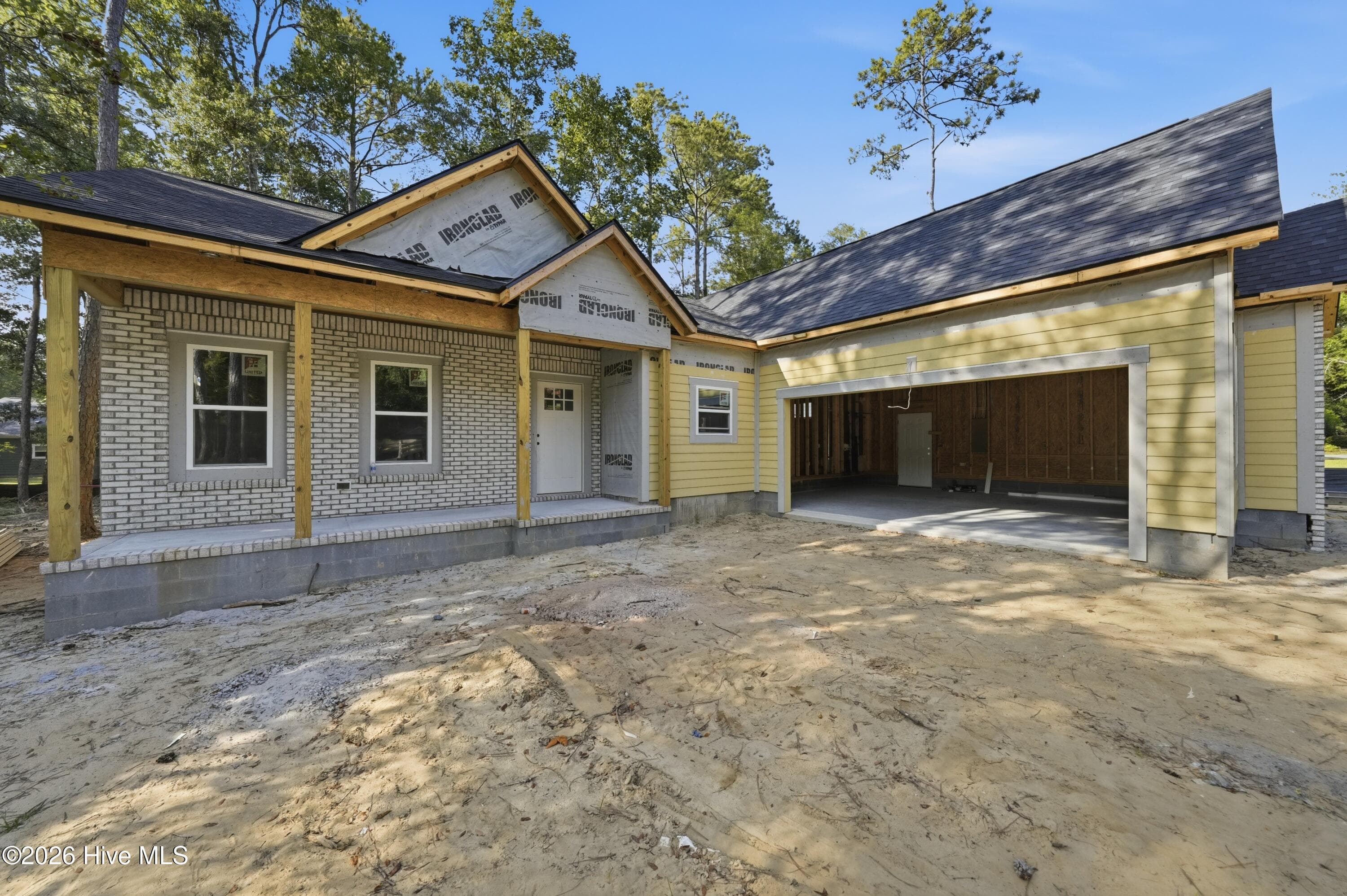 Single Family Residence at 686 Folly Drive, Bolivia, NC 28422, photo 2 of 41