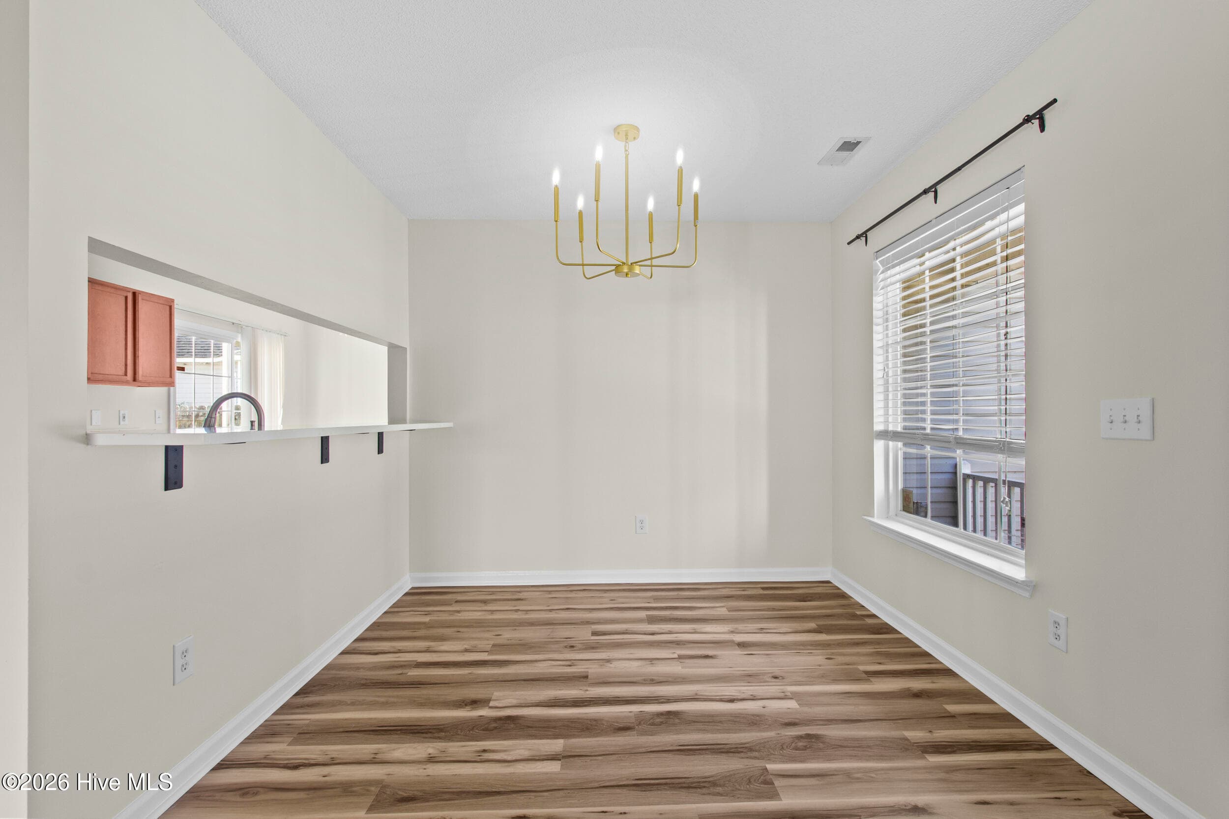 Single Family Residence at 4745 Corena Drive, New Bern, NC 28562, photo 13 of 25